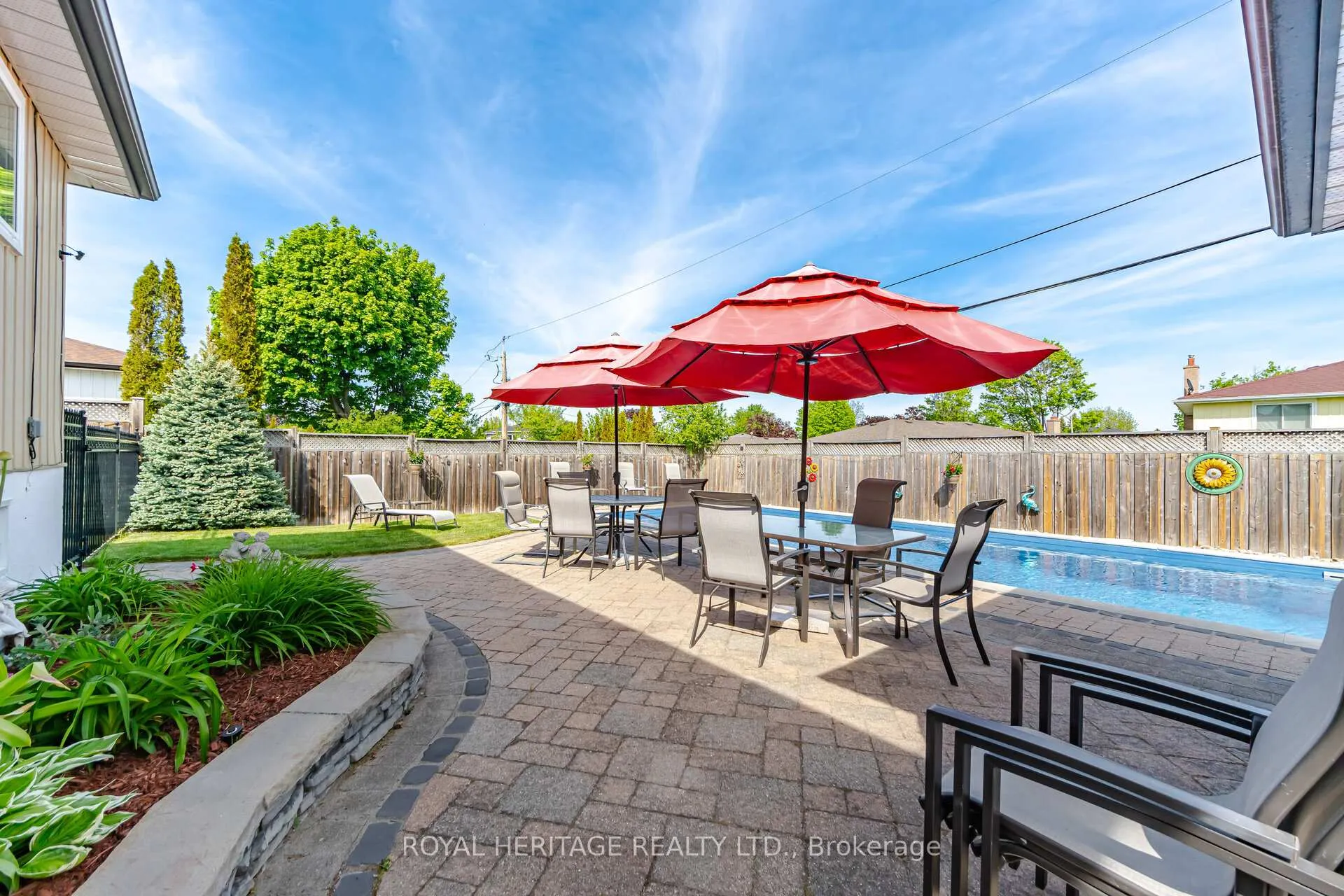 Photo 32 of 115 Clover Ridge Drive E, Ajax, South East — HOMEH