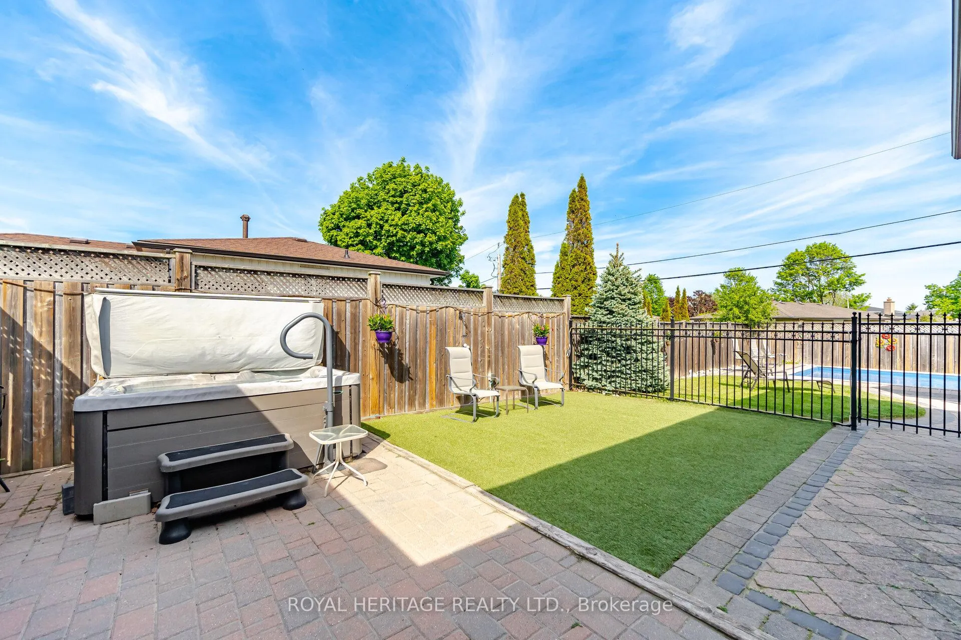 Photo 34 of 115 Clover Ridge Drive E, Ajax, South East — HOMEH
