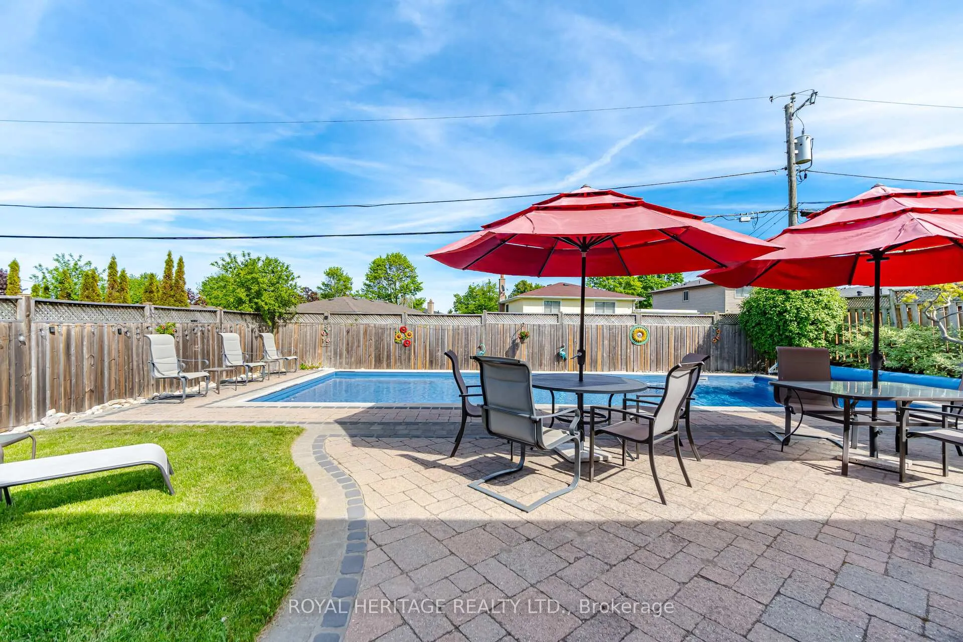Photo 36 of 115 Clover Ridge Drive E, Ajax, South East — HOMEH
