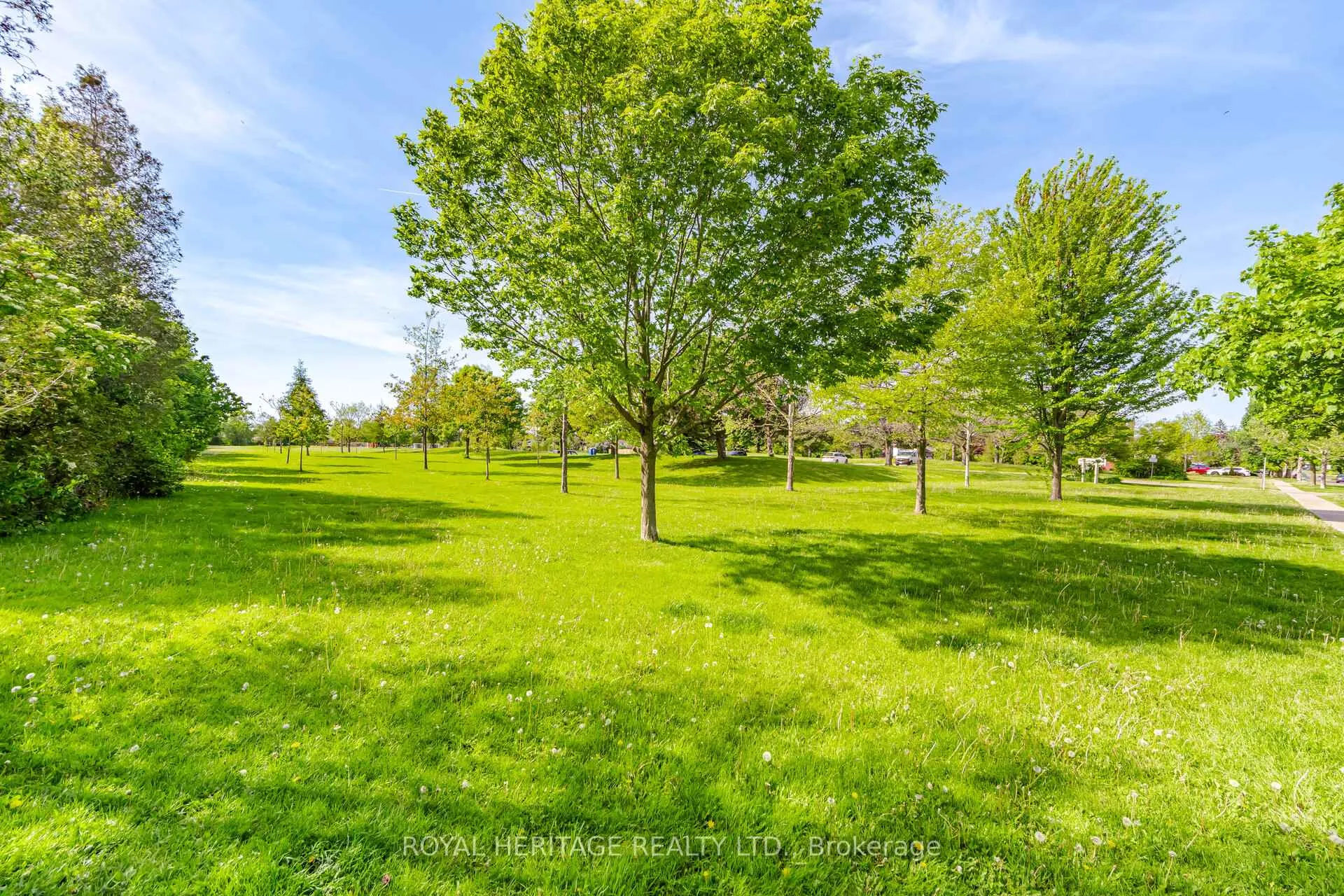 Photo 42 of 115 Clover Ridge Drive E, Ajax, South East — HOMEH
