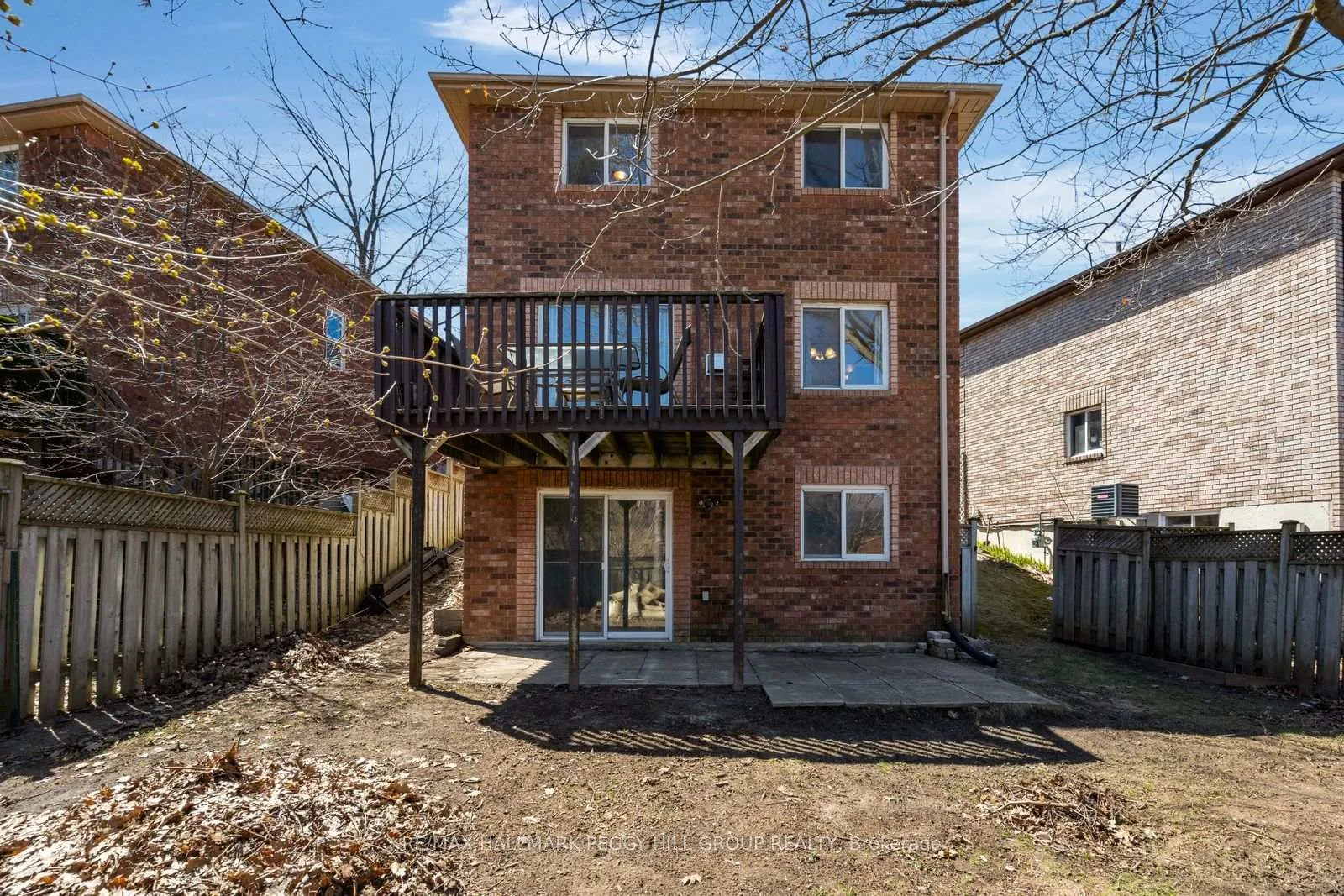 Photo 12 of 24 Geddes Crescent, Barrie, Northwest — HOMEH