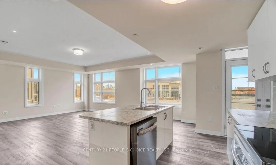 Photo 4 of Unit 14, 15 Fieldridge Crescent, Brampton, Sandringham-Wellington — HOMEH