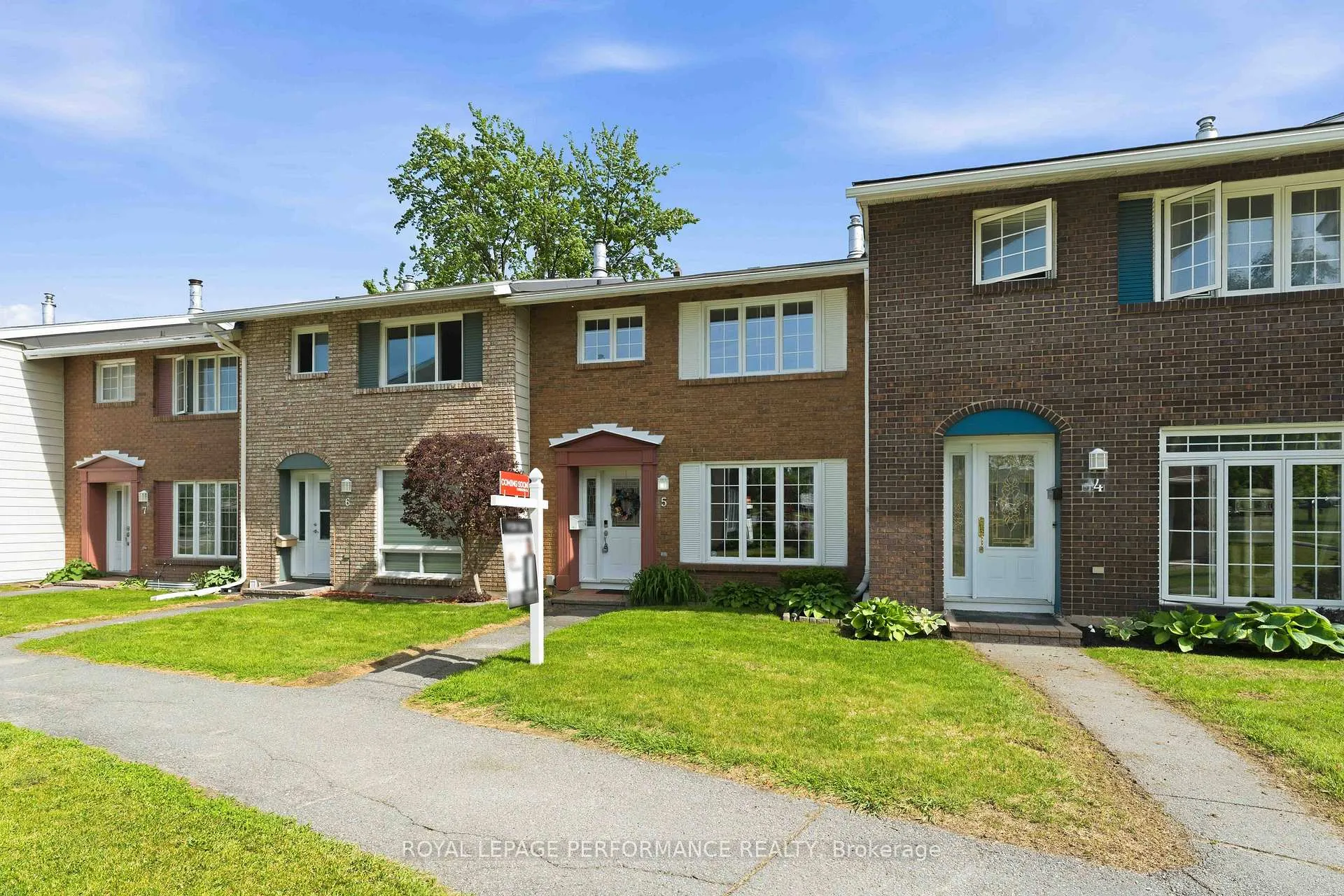 Photo 1 of Unit 5, 2051 Jasmine Crescent, Ottawa, Beacon Hill South — HOMEH