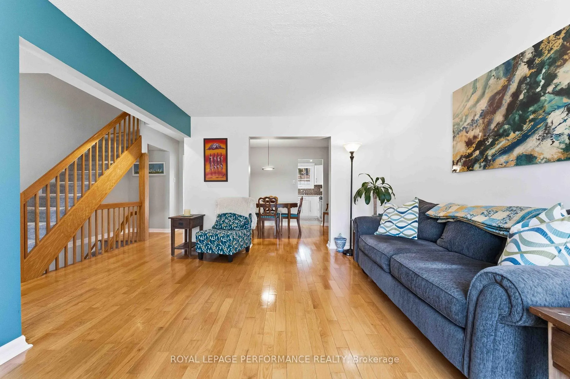 Photo 9 of Unit 5, 2051 Jasmine Crescent, Ottawa, Beacon Hill South — HOMEH