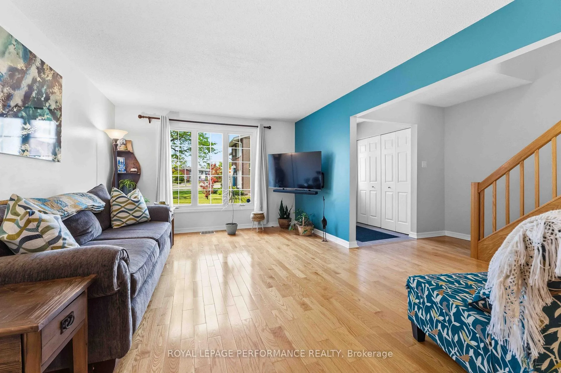 Photo 12 of Unit 5, 2051 Jasmine Crescent, Ottawa, Beacon Hill South — HOMEH