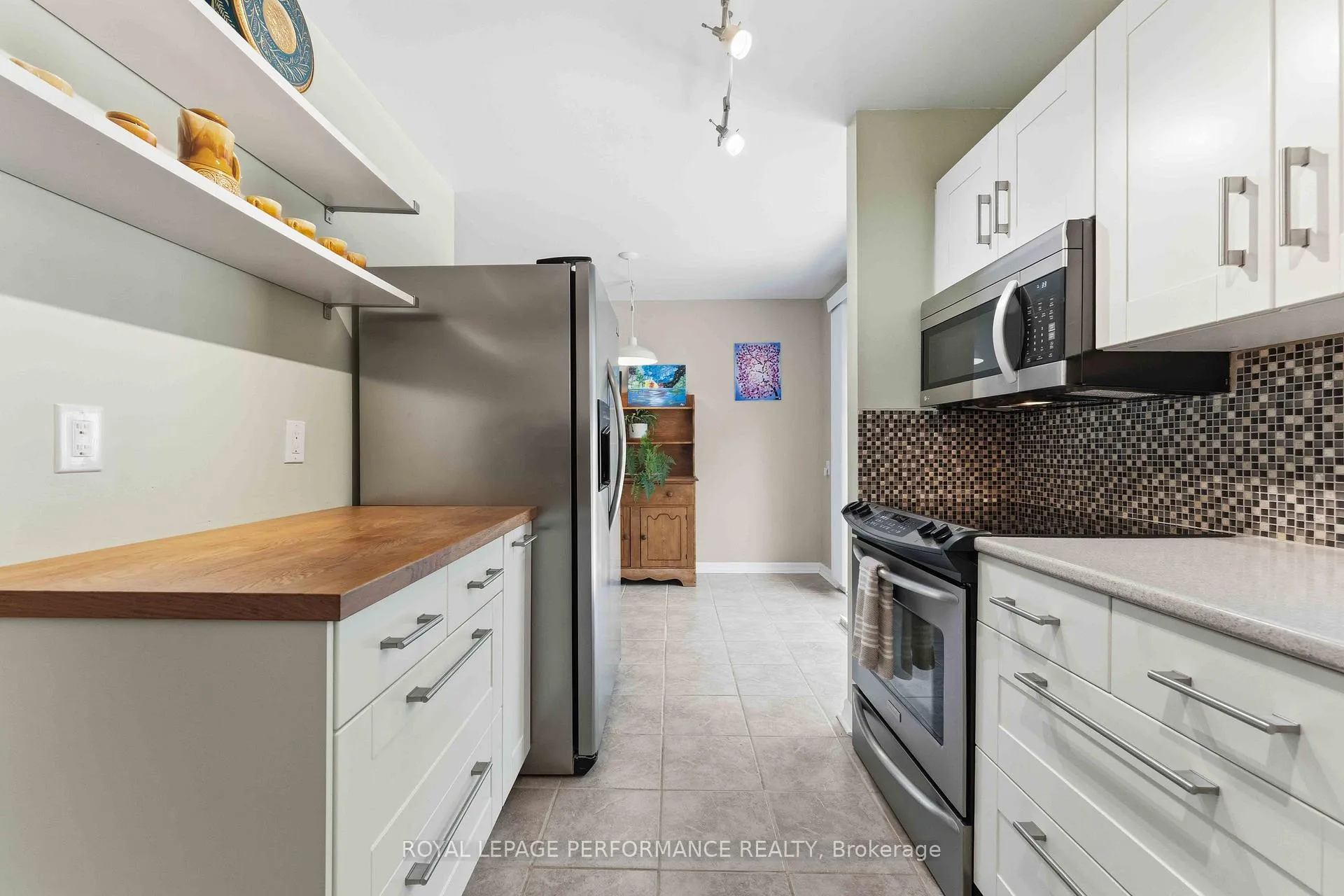 Photo 19 of Unit 5, 2051 Jasmine Crescent, Ottawa, Beacon Hill South — HOMEH