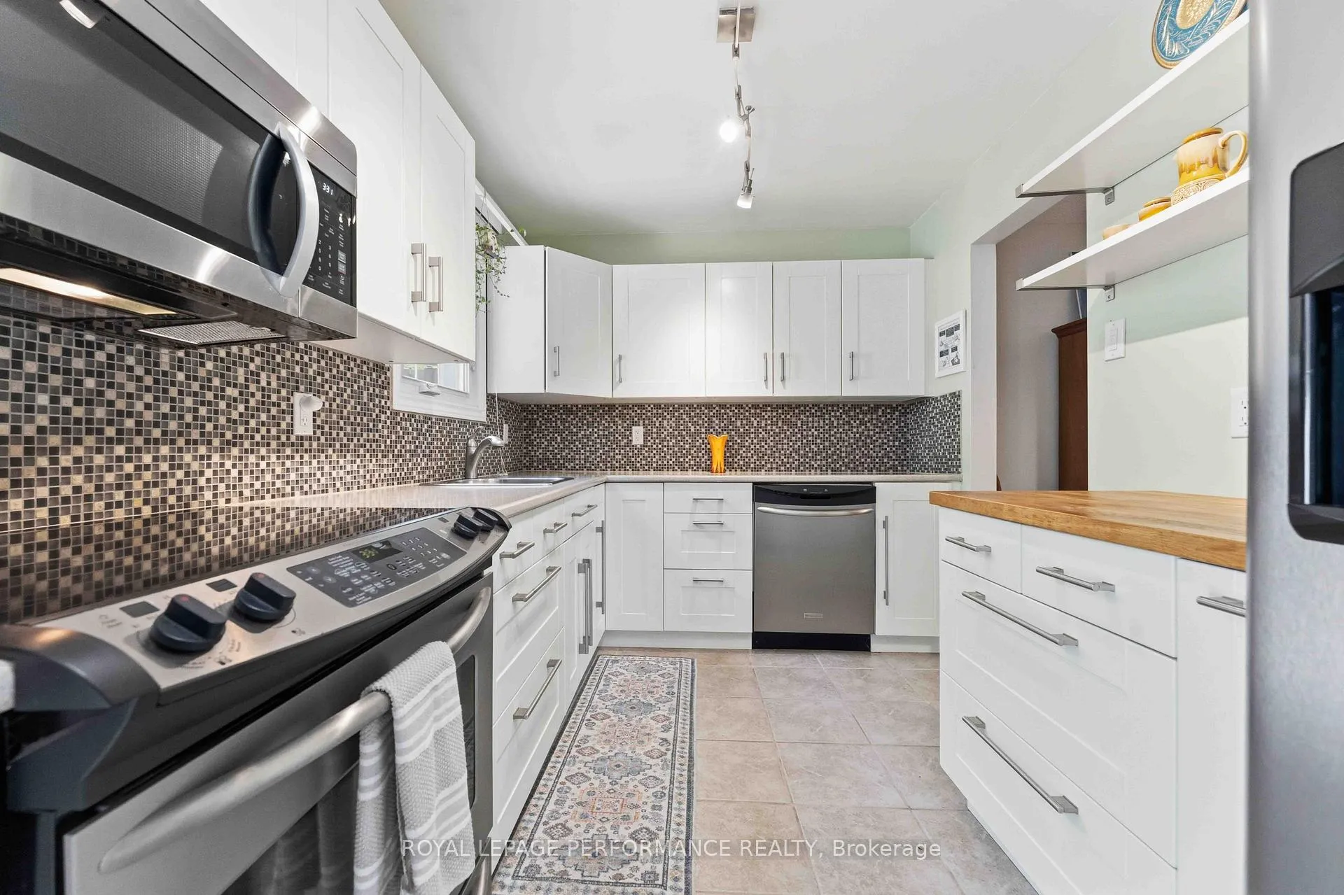 Photo 20 of Unit 5, 2051 Jasmine Crescent, Ottawa, Beacon Hill South — HOMEH