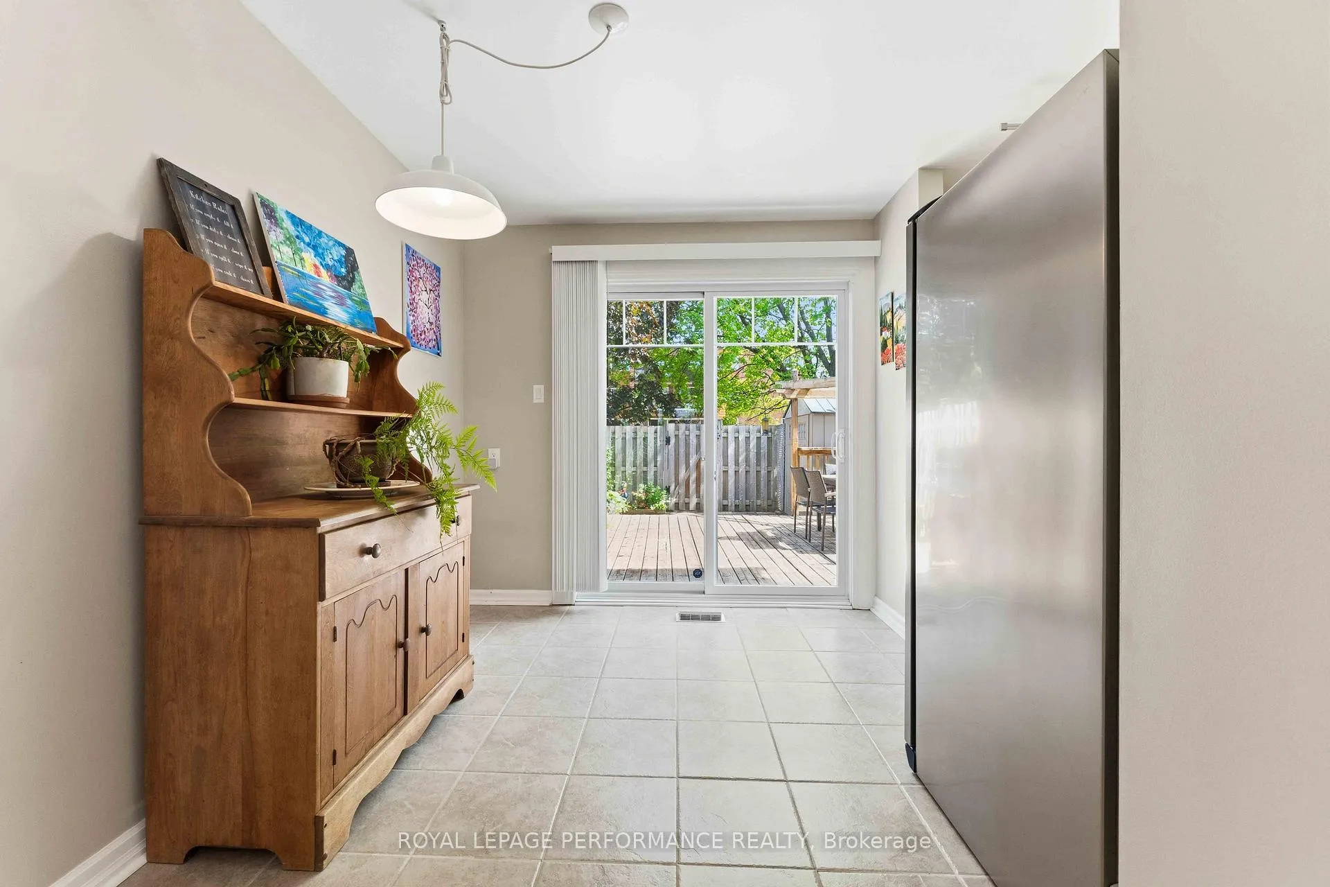 Photo 23 of Unit 5, 2051 Jasmine Crescent, Ottawa, Beacon Hill South — HOMEH