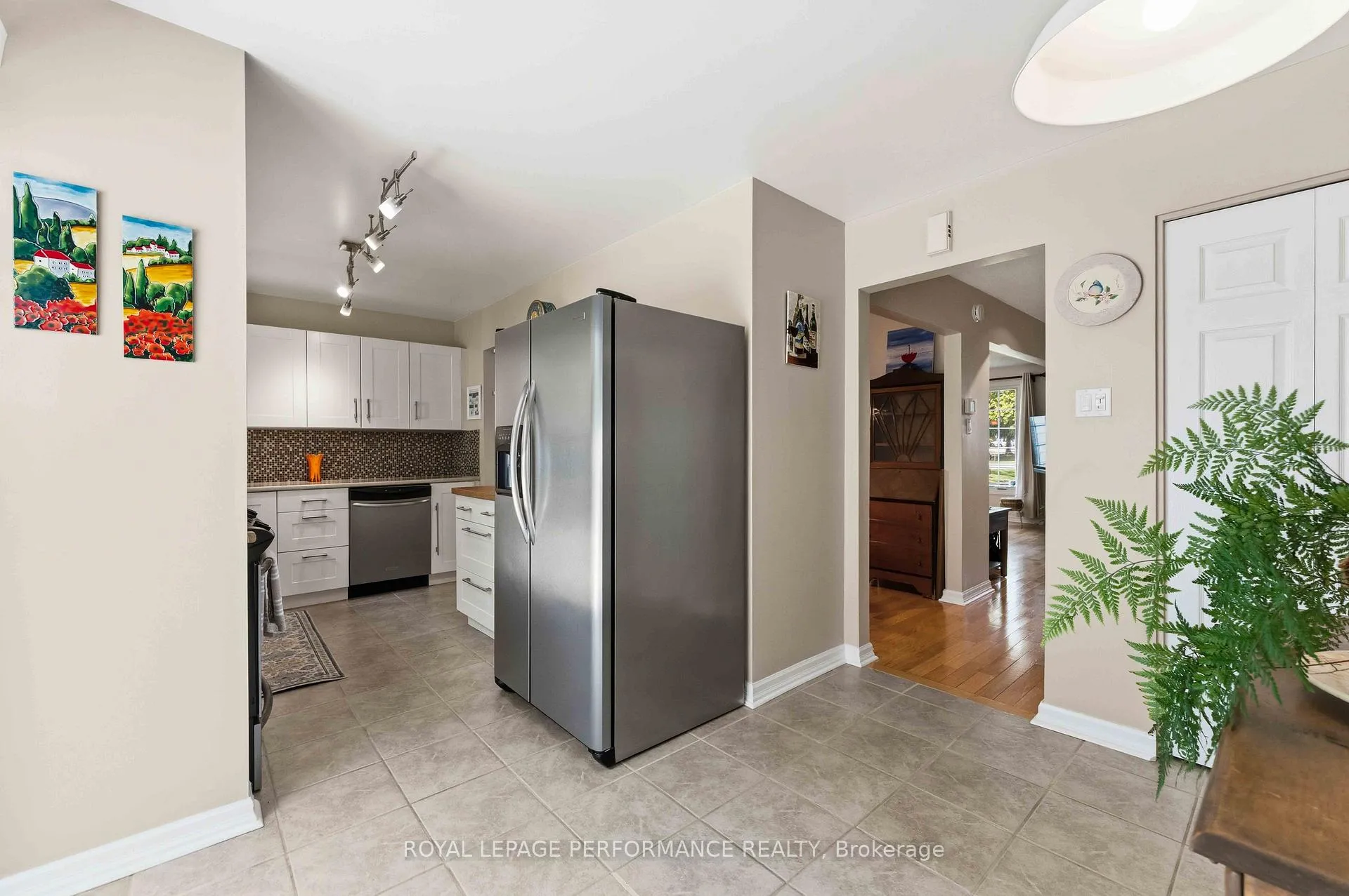 Photo 24 of Unit 5, 2051 Jasmine Crescent, Ottawa, Beacon Hill South — HOMEH
