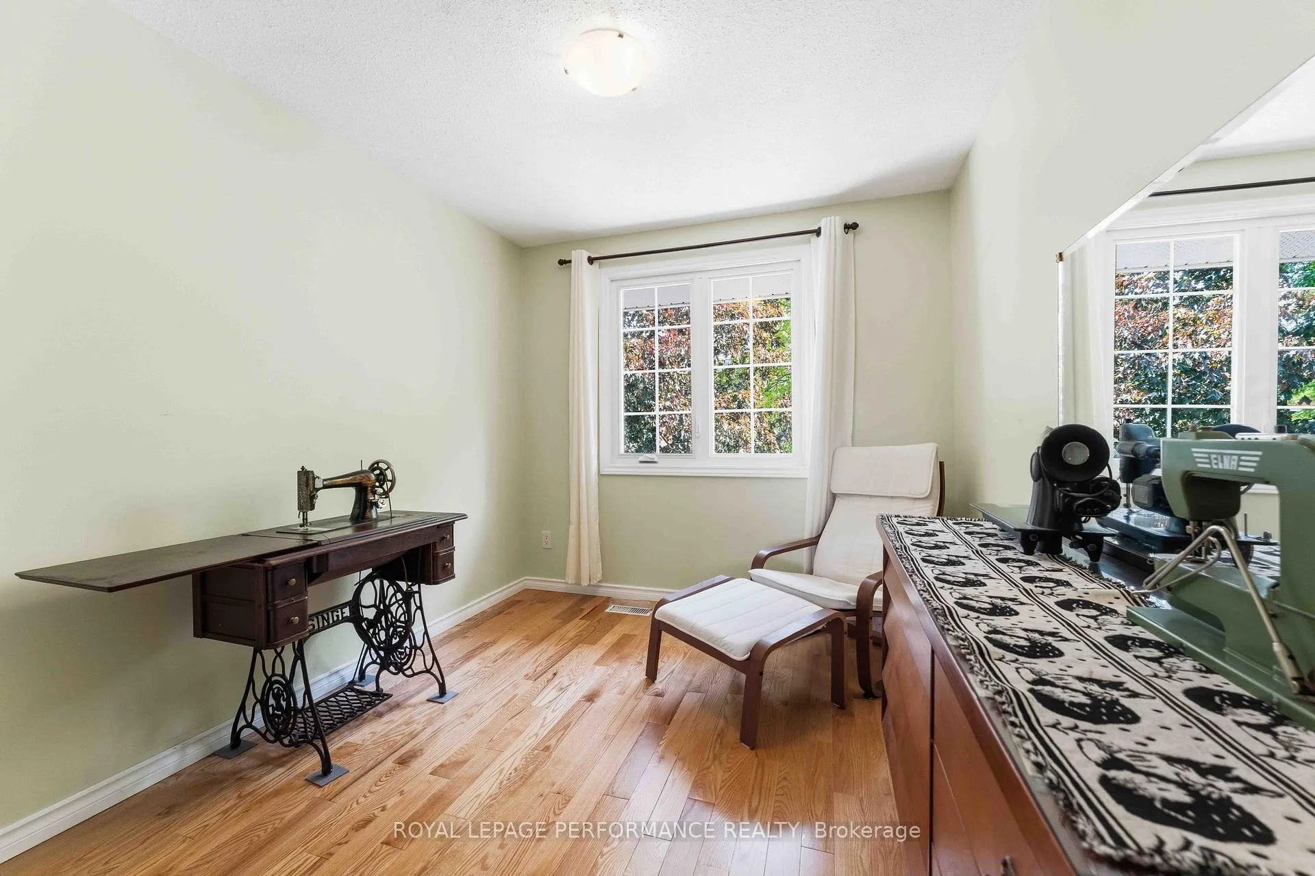 Photo 32 of Unit 5, 2051 Jasmine Crescent, Ottawa, Beacon Hill South — HOMEH