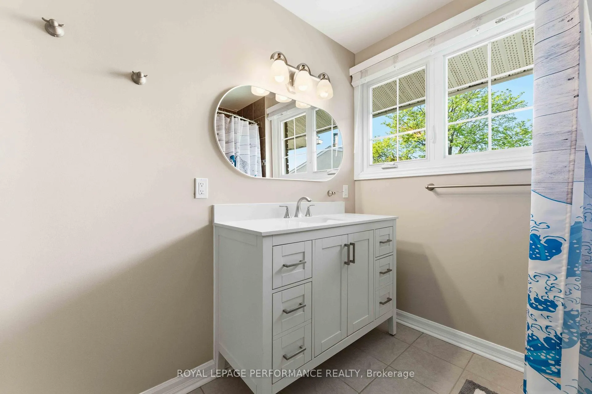 Photo 39 of Unit 5, 2051 Jasmine Crescent, Ottawa, Beacon Hill South — HOMEH