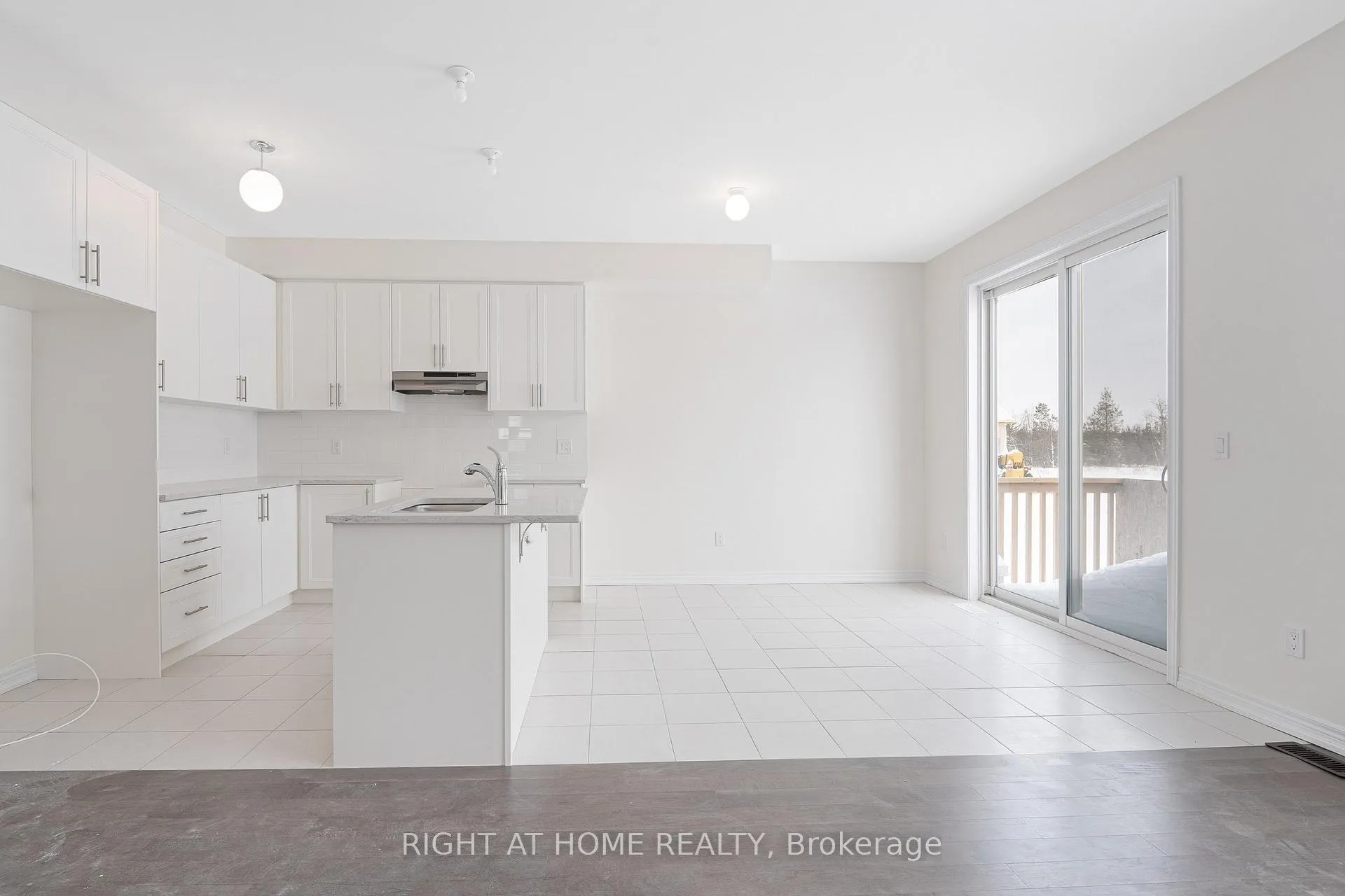 Photo 3 of 12 Larissa Park Drive, Quinte West, Murray Ward — HOMEH