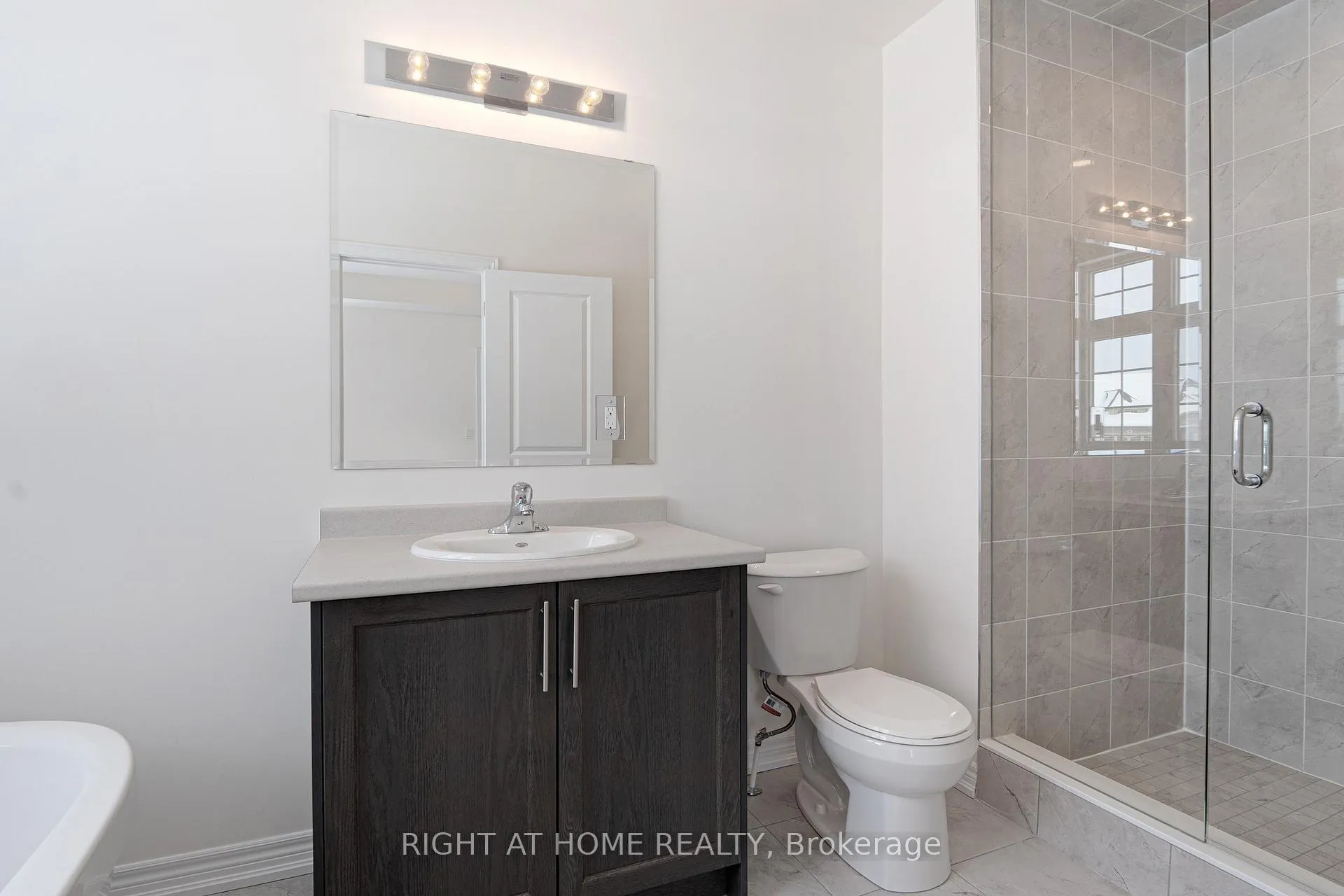 Photo 16 of 12 Larissa Park Drive, Quinte West, Murray Ward — HOMEH