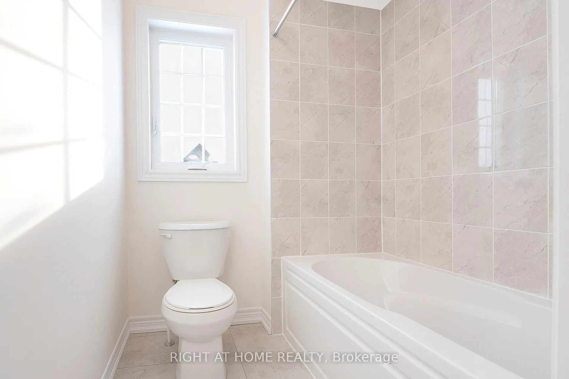 Photo 26 of 12 Larissa Park Drive, Quinte West, Murray Ward — HOMEH