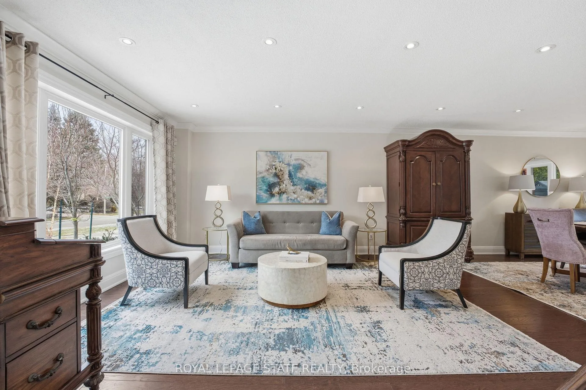 Photo 5 of 28 Deerview Avenue, Hamilton, Ancaster — HOMEH