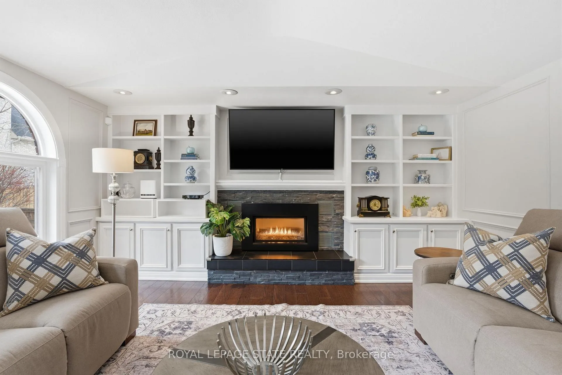 Photo 19 of 28 Deerview Avenue, Hamilton, Ancaster — HOMEH