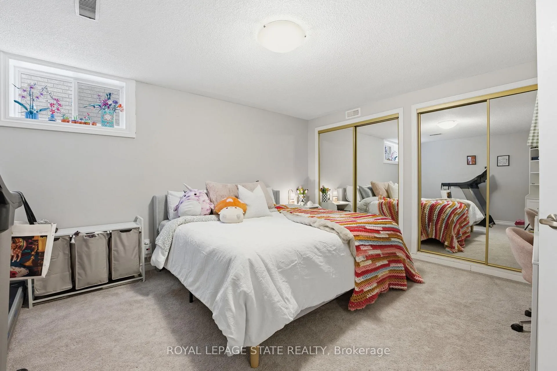 Photo 39 of 28 Deerview Avenue, Hamilton, Ancaster — HOMEH