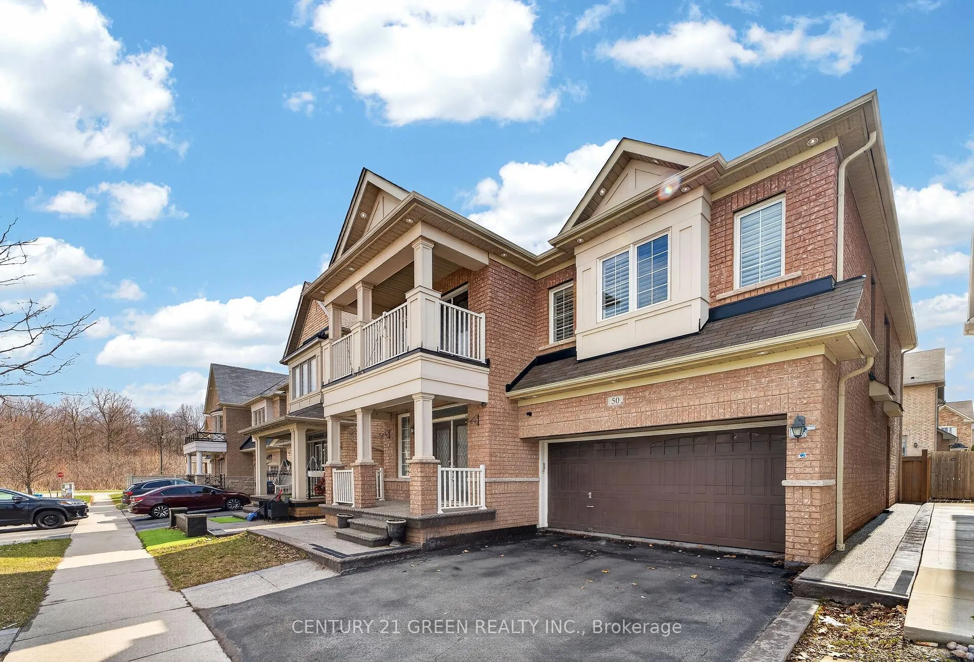 Photo 3 of 50 Bellcrest Road, Brampton, Credit Valley — HOMEH