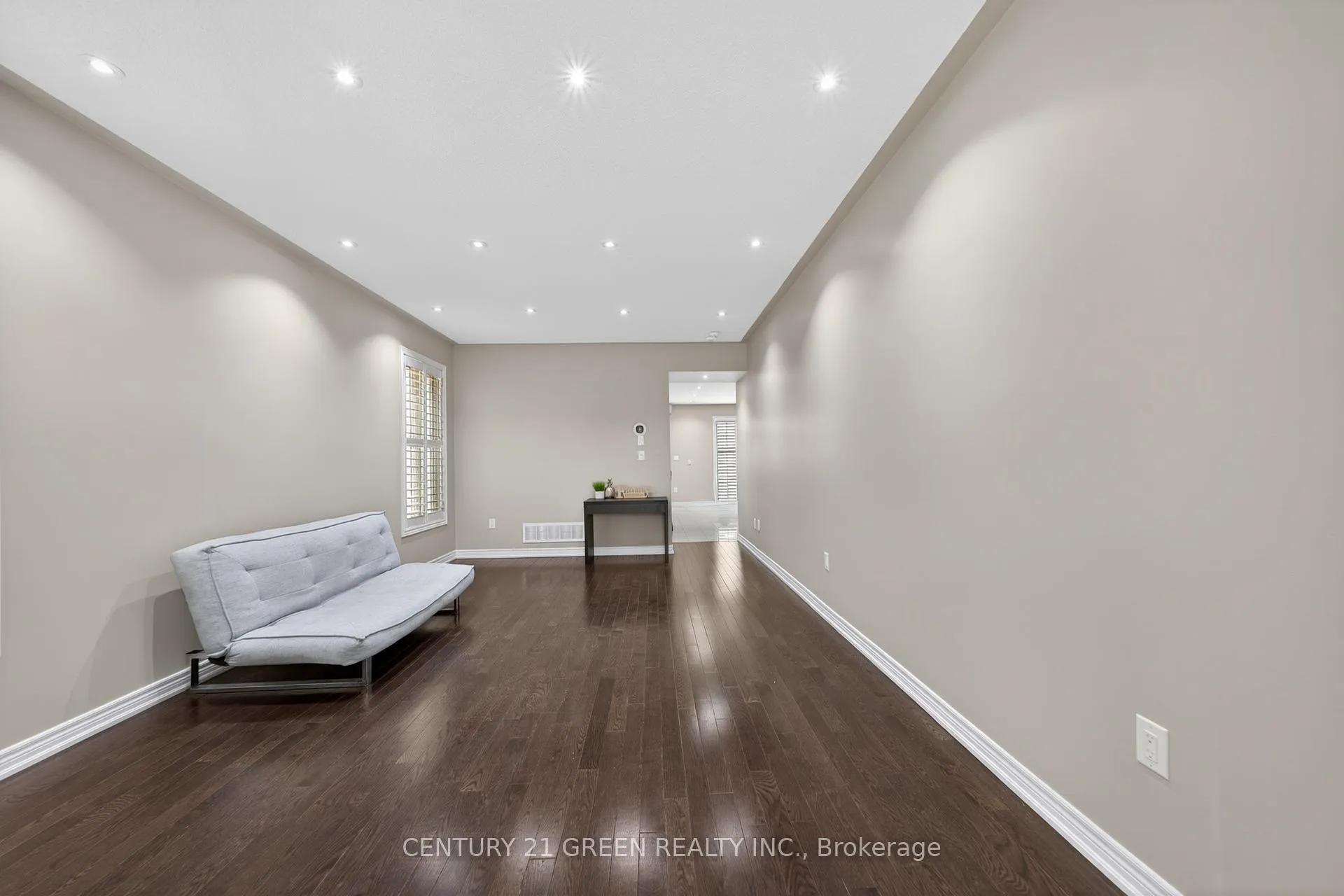 Photo 7 of 50 Bellcrest Road, Brampton, Credit Valley — HOMEH