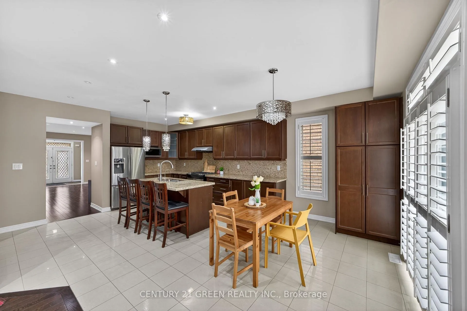 Photo 12 of 50 Bellcrest Road, Brampton, Credit Valley — HOMEH