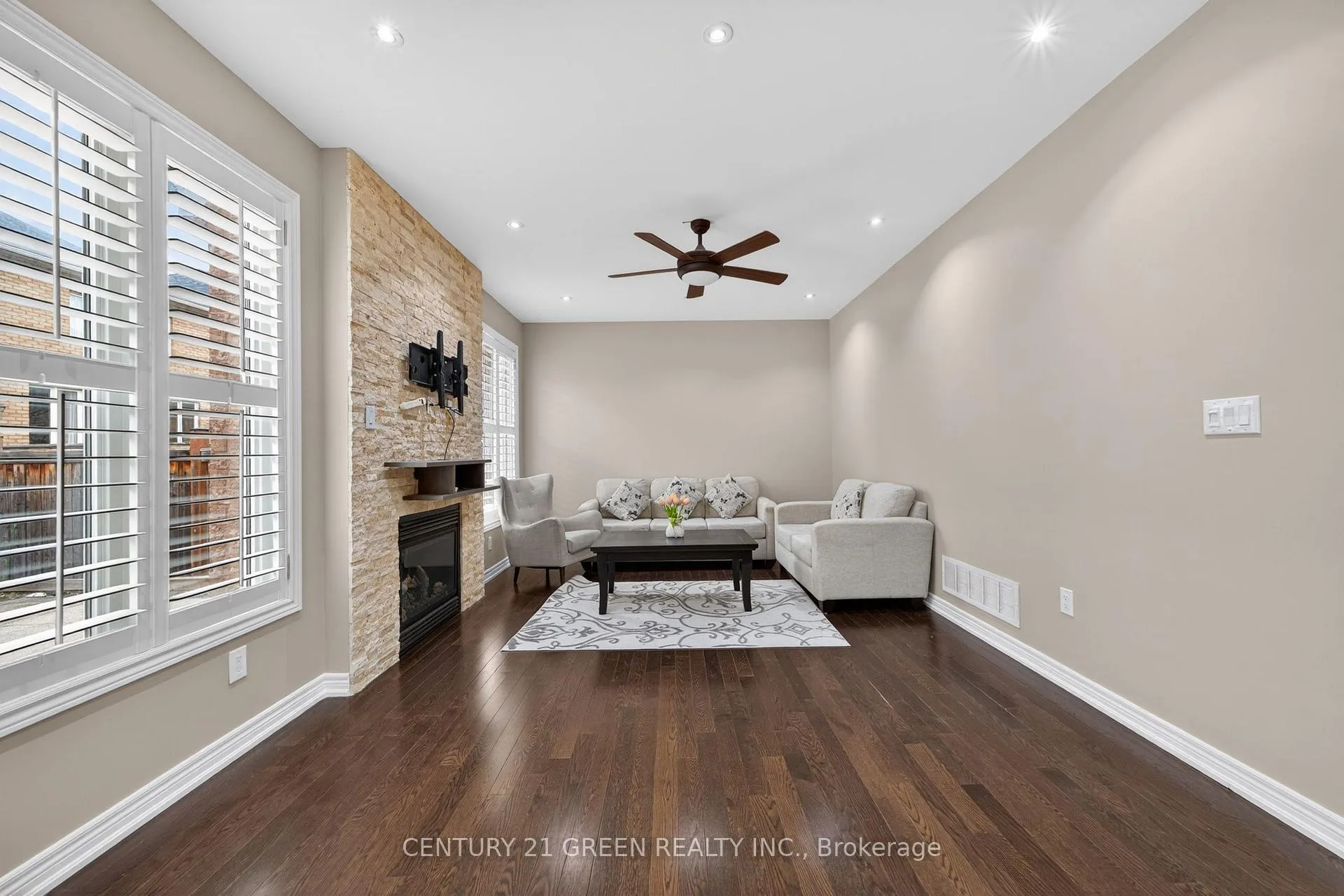 Photo 14 of 50 Bellcrest Road, Brampton, Credit Valley — HOMEH