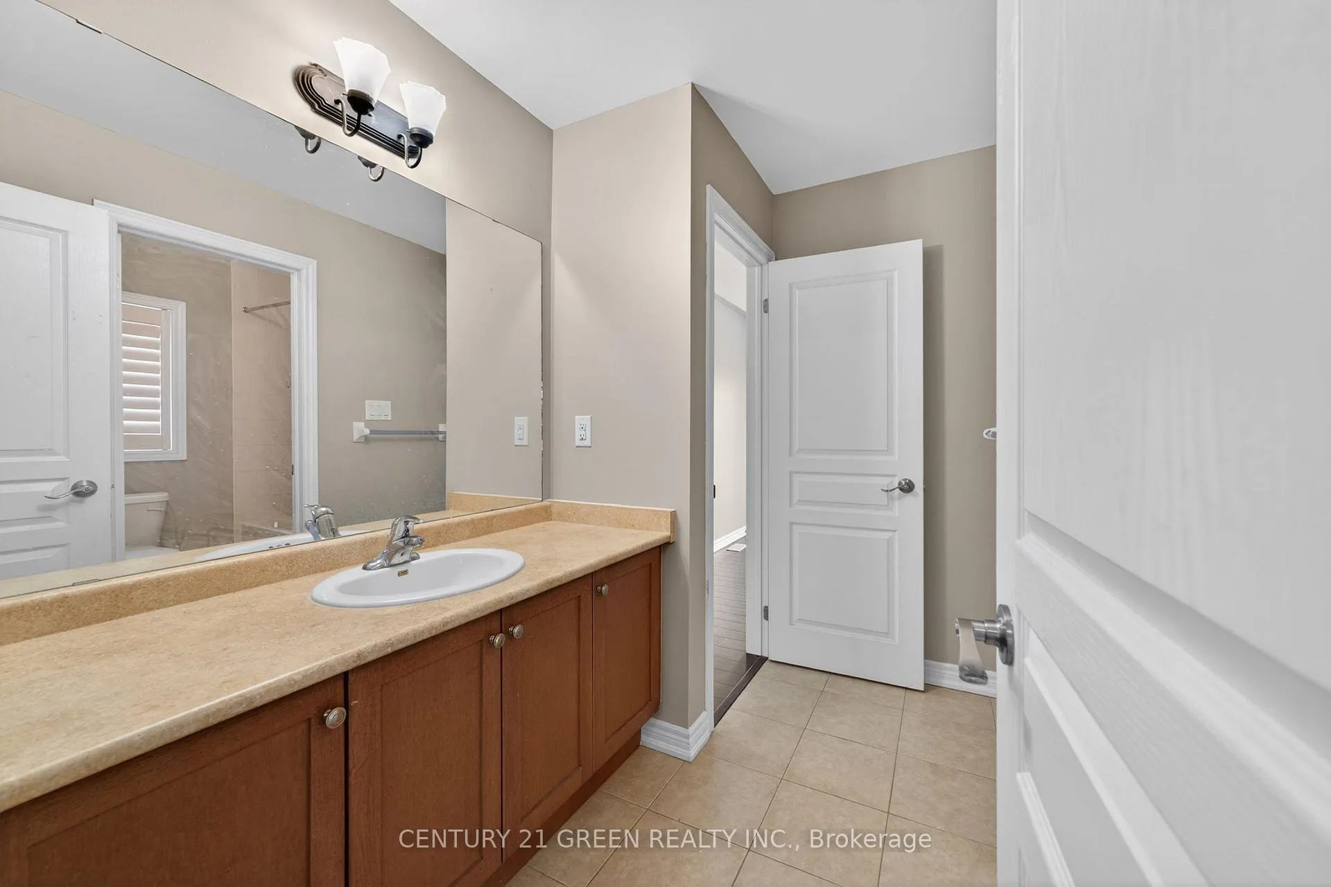 Photo 27 of 50 Bellcrest Road, Brampton, Credit Valley — HOMEH