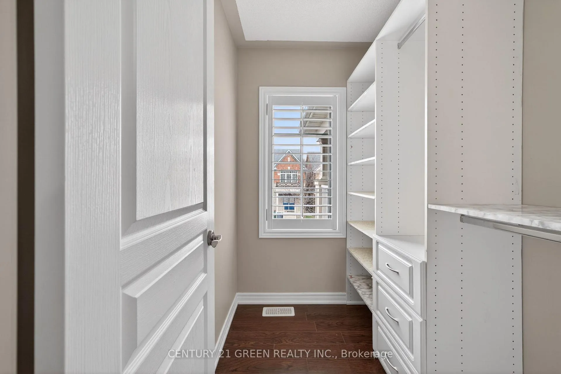 Photo 30 of 50 Bellcrest Road, Brampton, Credit Valley — HOMEH