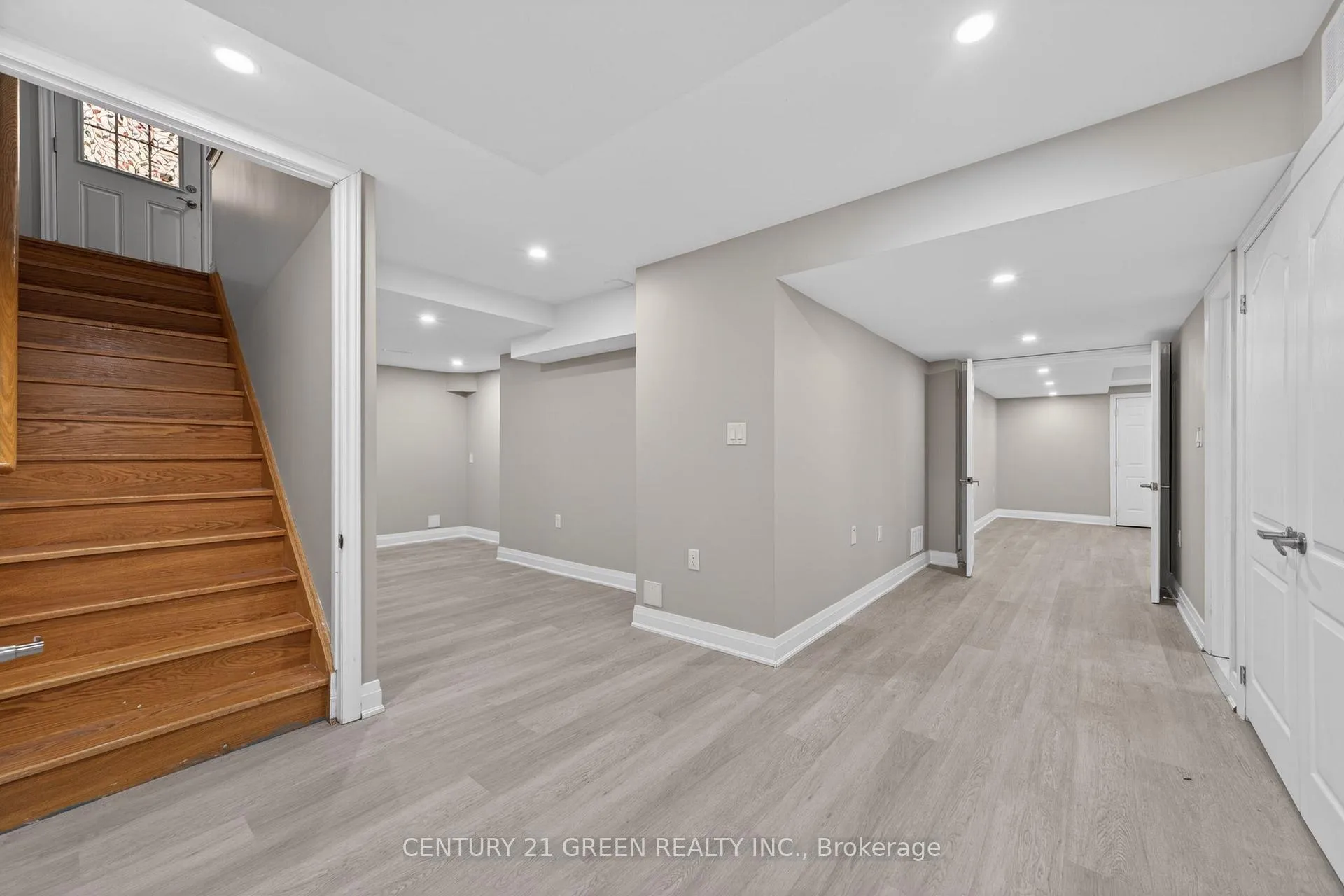 Photo 37 of 50 Bellcrest Road, Brampton, Credit Valley — HOMEH