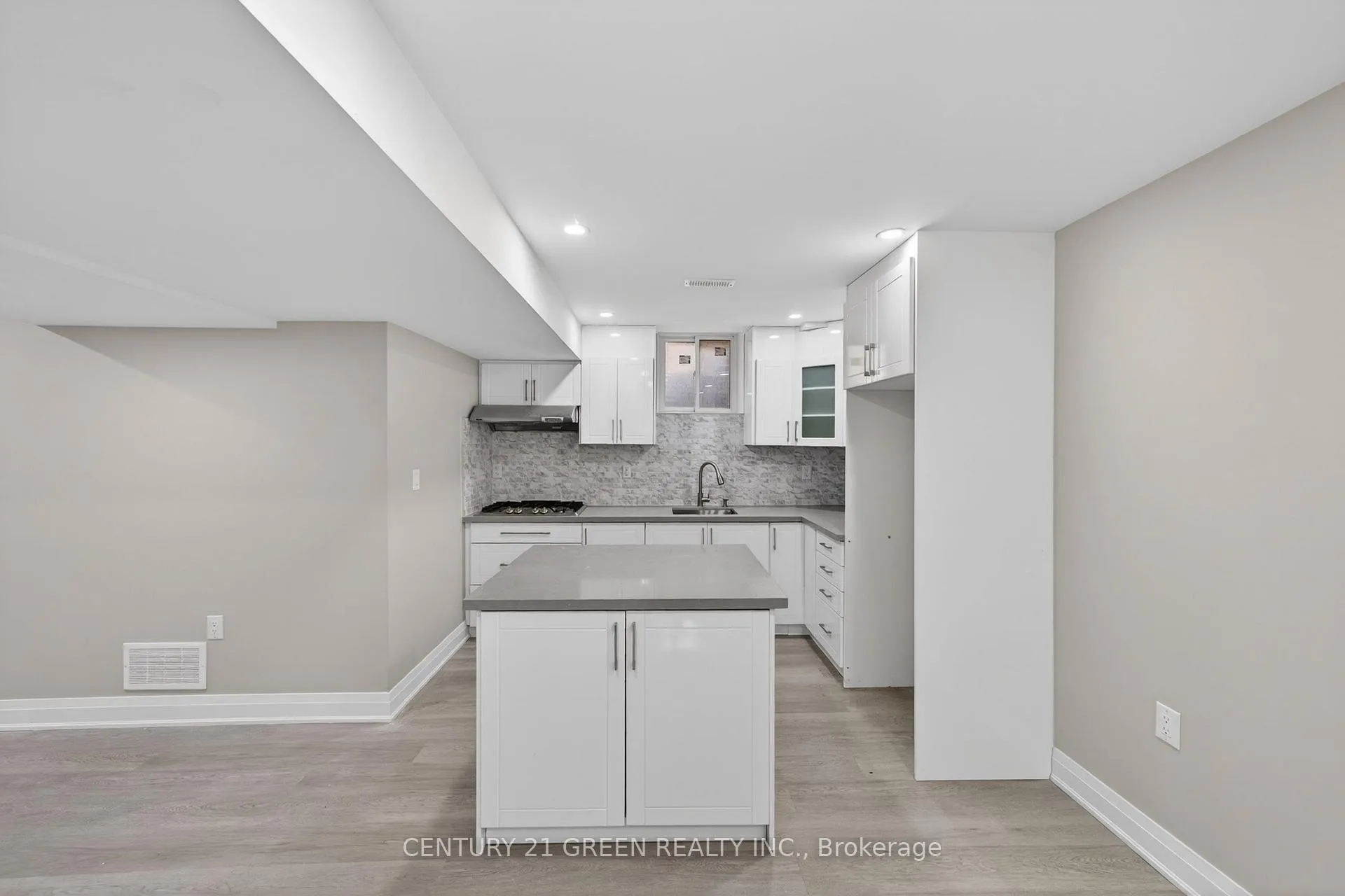 Photo 39 of 50 Bellcrest Road, Brampton, Credit Valley — HOMEH