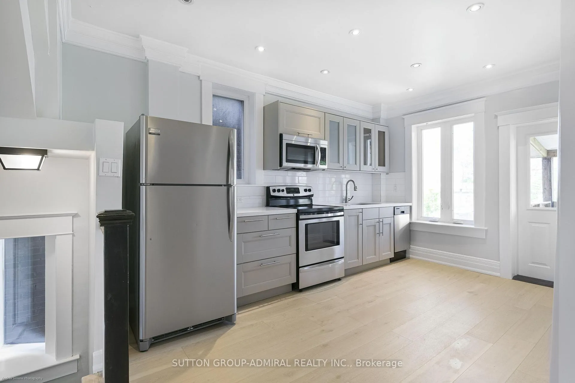 Photo 6 of Unit 2nd & 3rd Floor, 481 Brock Avenue, Toronto, Dufferin Grove — HOMEH