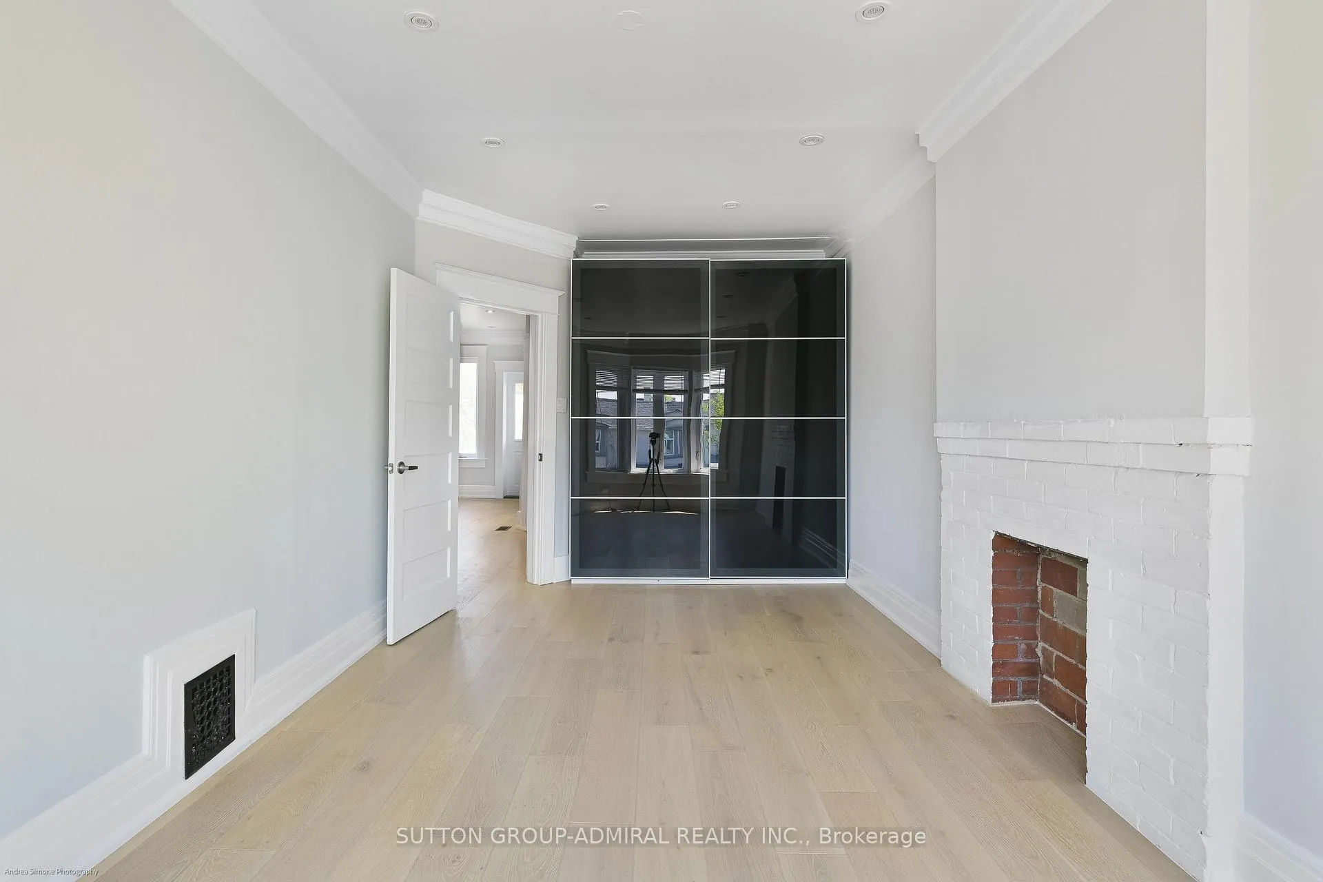 Photo 14 of Unit 2nd & 3rd Floor, 481 Brock Avenue, Toronto, Dufferin Grove — HOMEH