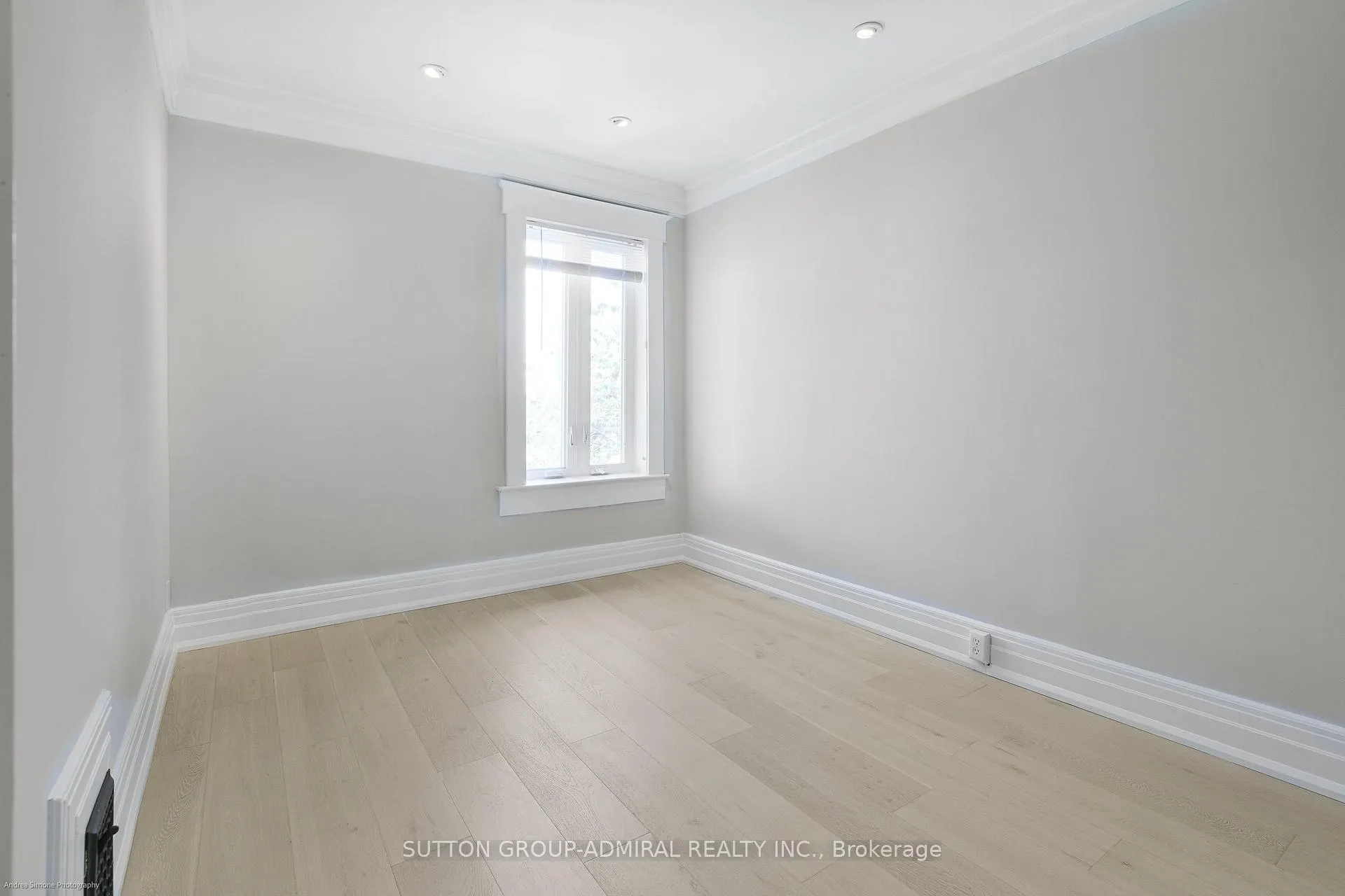 Photo 17 of Unit 2nd & 3rd Floor, 481 Brock Avenue, Toronto, Dufferin Grove — HOMEH