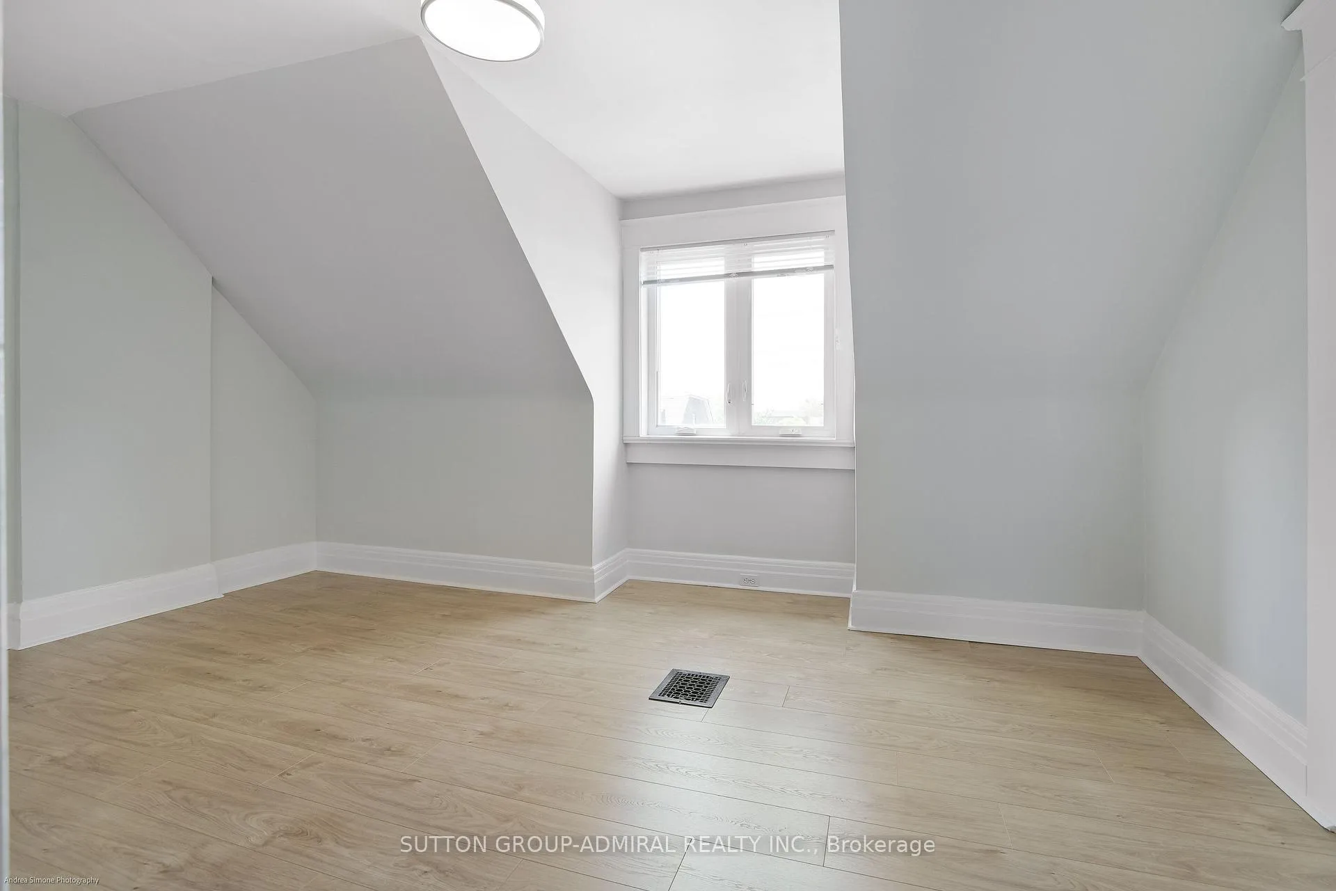 Photo 20 of Unit 2nd & 3rd Floor, 481 Brock Avenue, Toronto, Dufferin Grove — HOMEH
