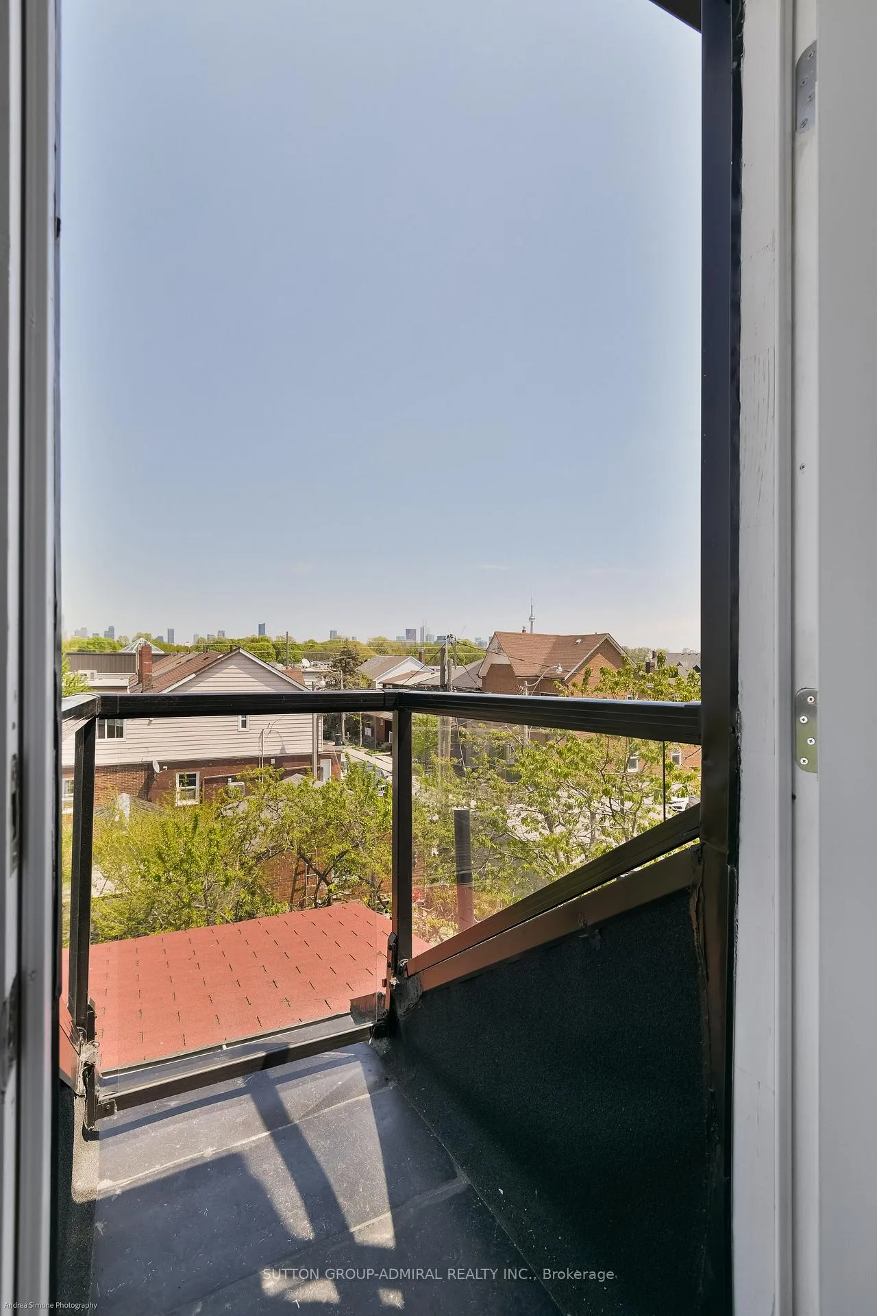 Photo 25 of Unit 2nd & 3rd Floor, 481 Brock Avenue, Toronto, Dufferin Grove — HOMEH