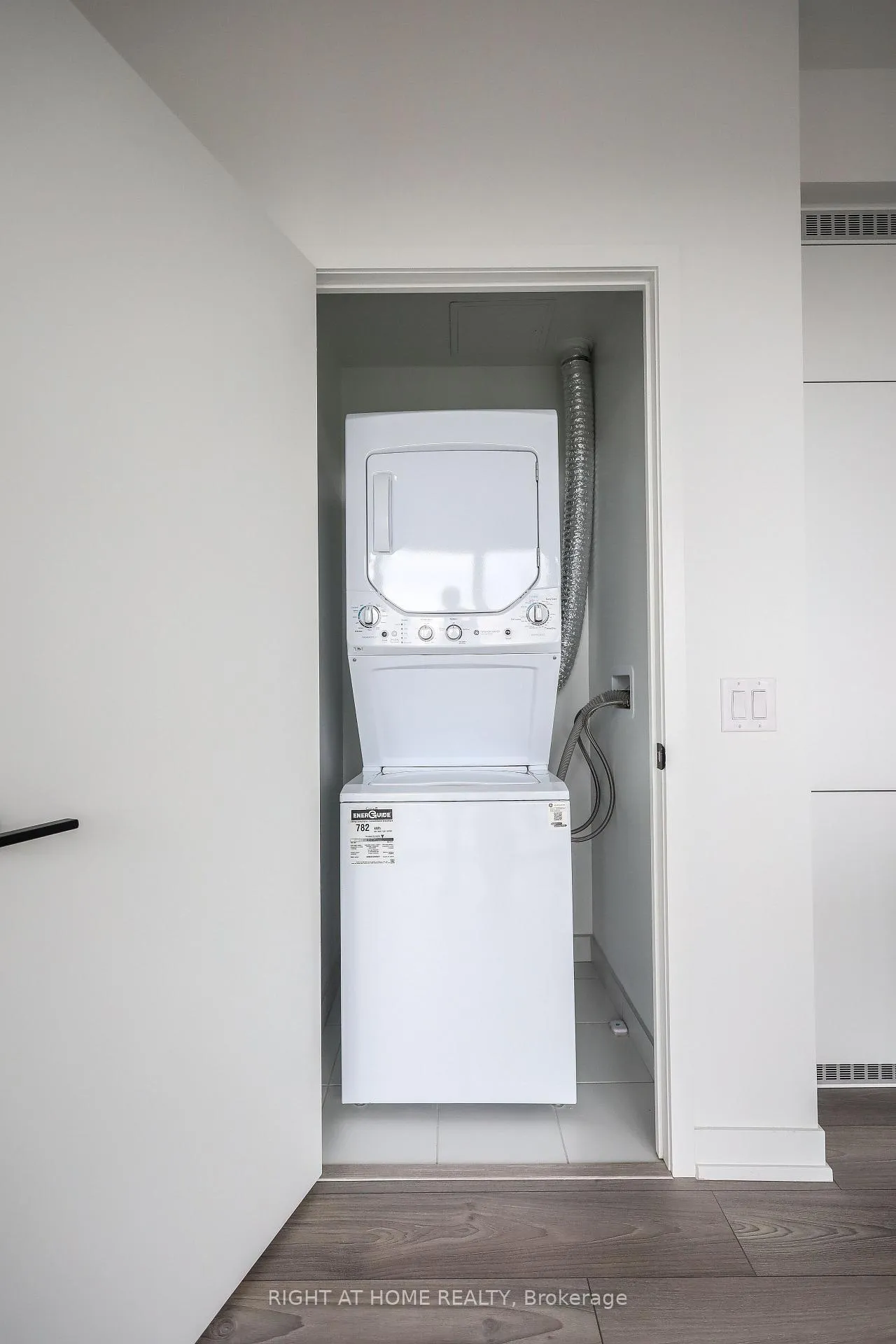 Photo 20 of Unit 1608, 285 Dufferin Street, Toronto, South Parkdale — HOMEH