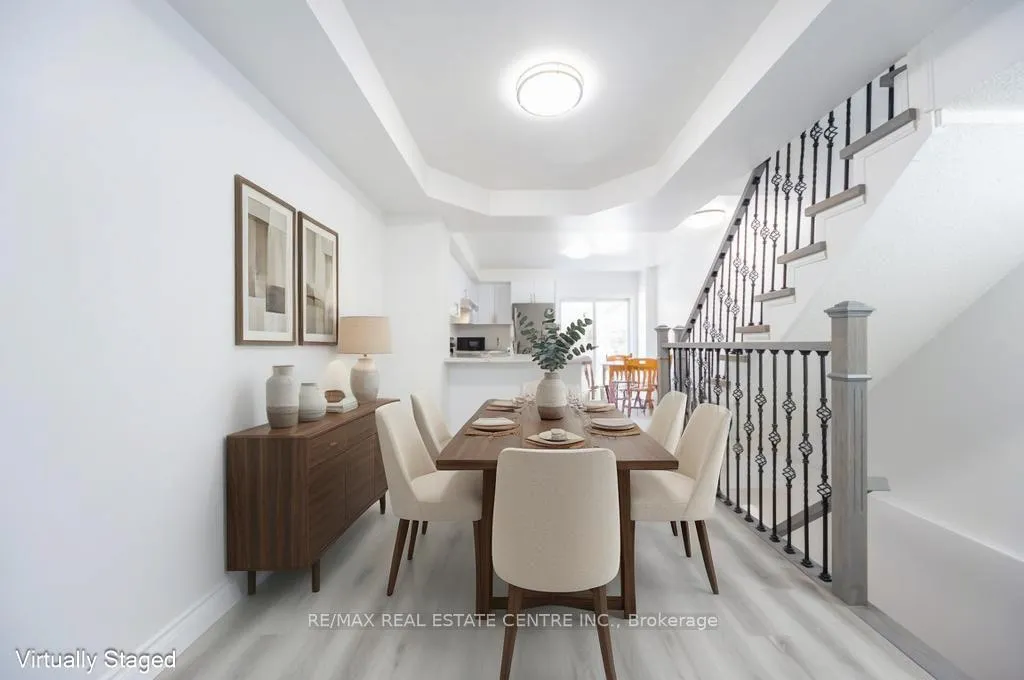 Photo 4 of 123 Enderby Road, Toronto, East End-Danforth — HOMEH