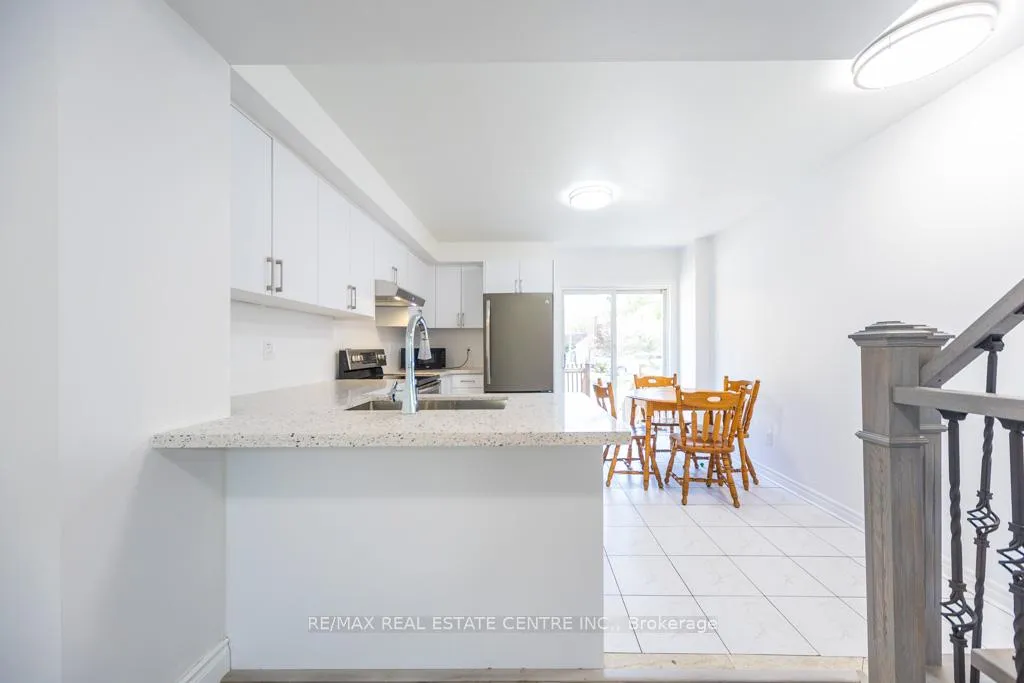 Photo 8 of 123 Enderby Road, Toronto, East End-Danforth — HOMEH