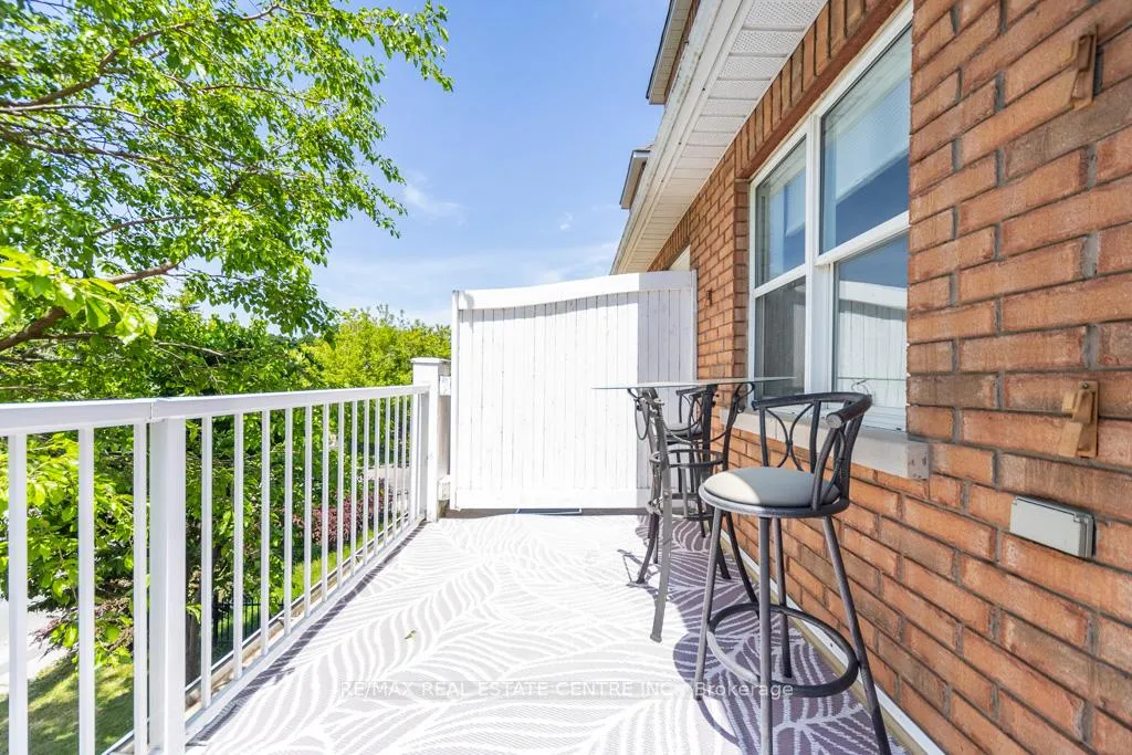 Photo 17 of 123 Enderby Road, Toronto, East End-Danforth — HOMEH
