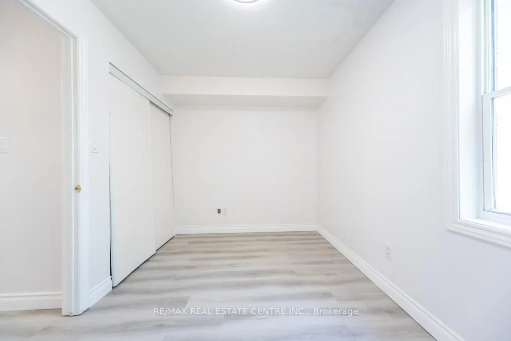 Photo 20 of 123 Enderby Road, Toronto, East End-Danforth — HOMEH