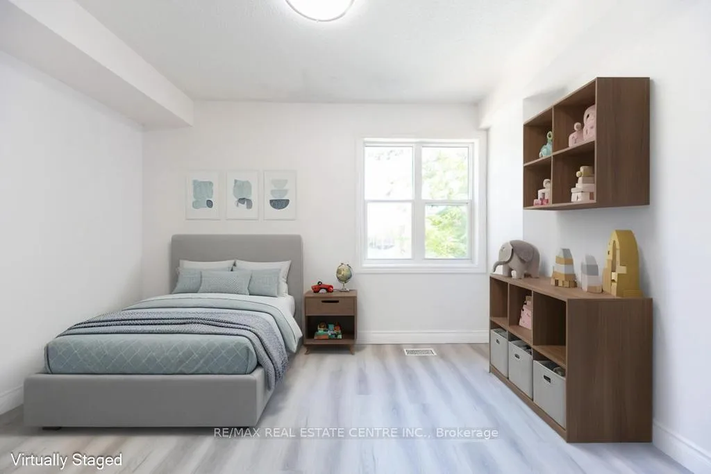 Photo 26 of 123 Enderby Road, Toronto, East End-Danforth — HOMEH