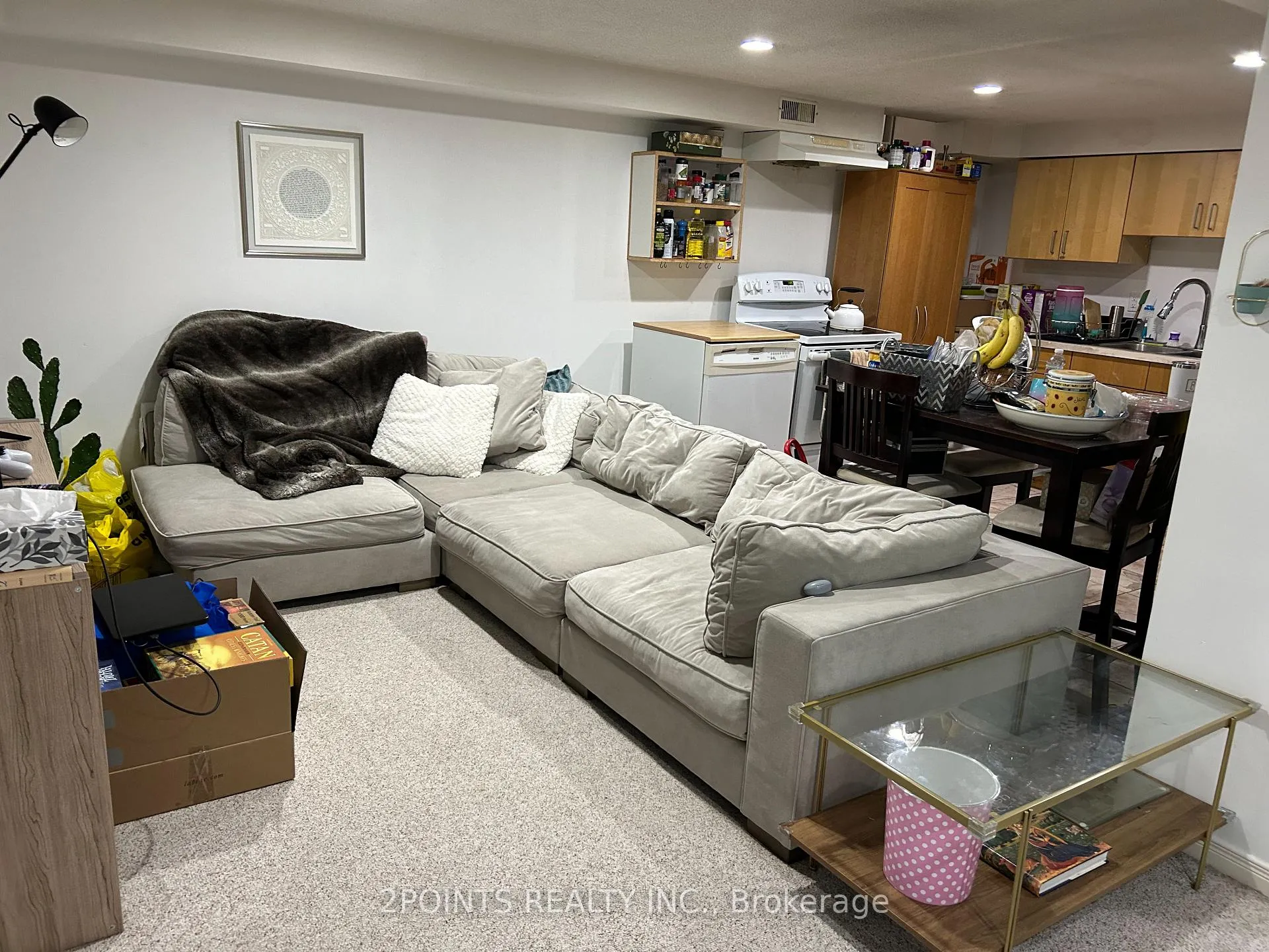 Photo 4 of 49 Mill Arbour Lane, Vaughan, Brownridge — HOMEH