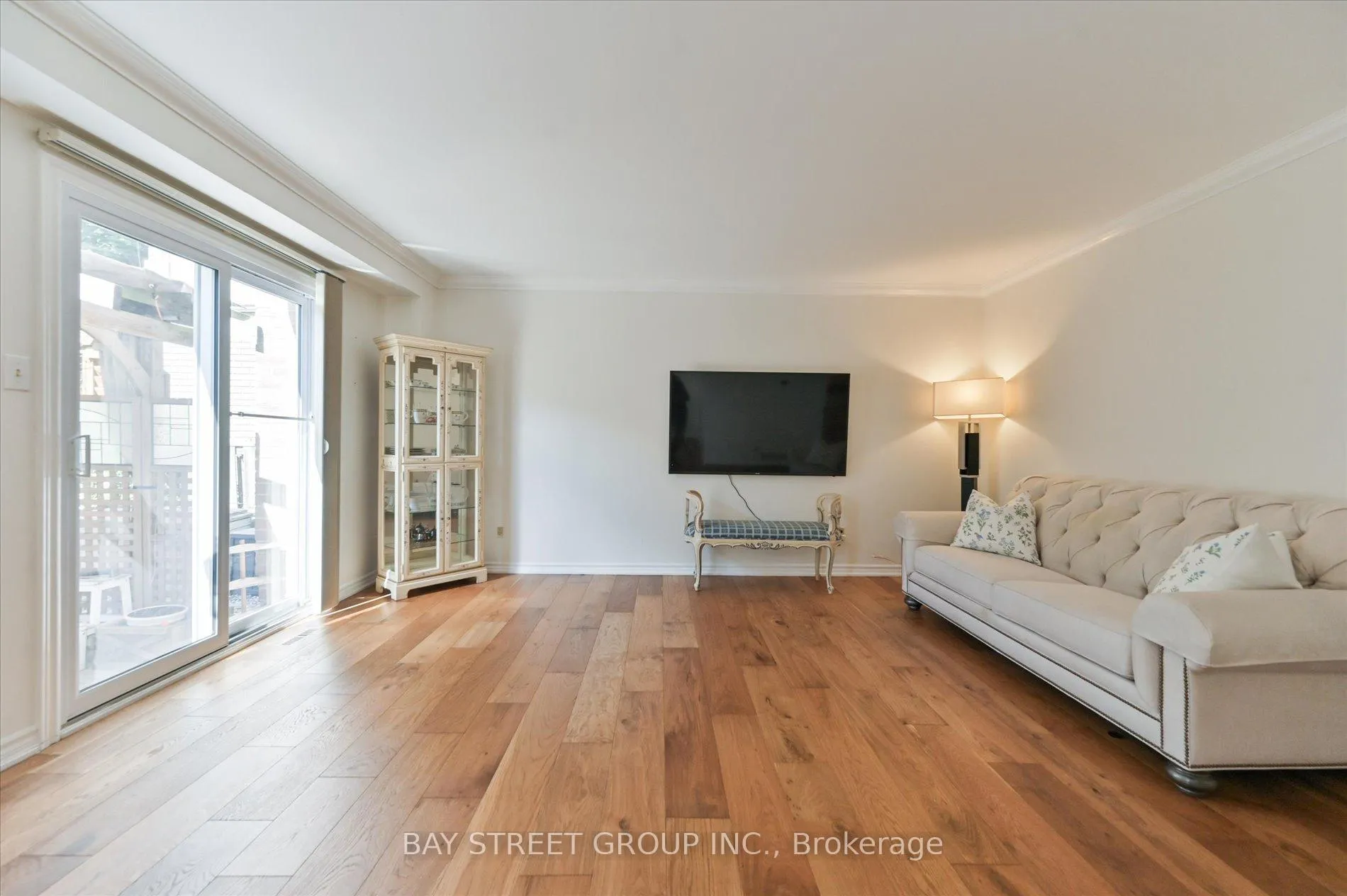 Photo 11 of 378 East 24th Street, Hamilton, Burkholme — HOMEH