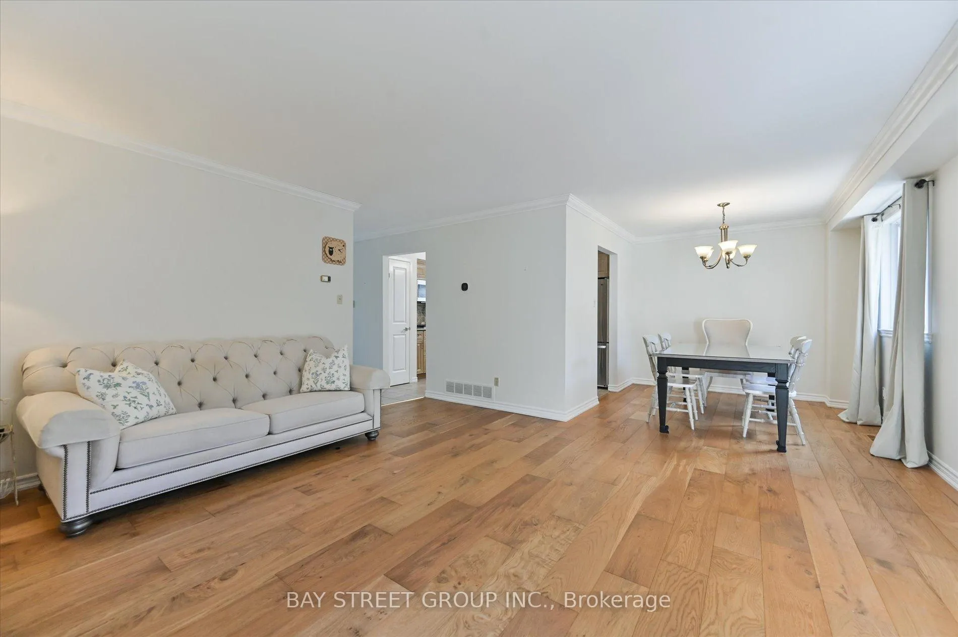 Photo 12 of 378 East 24th Street, Hamilton, Burkholme — HOMEH
