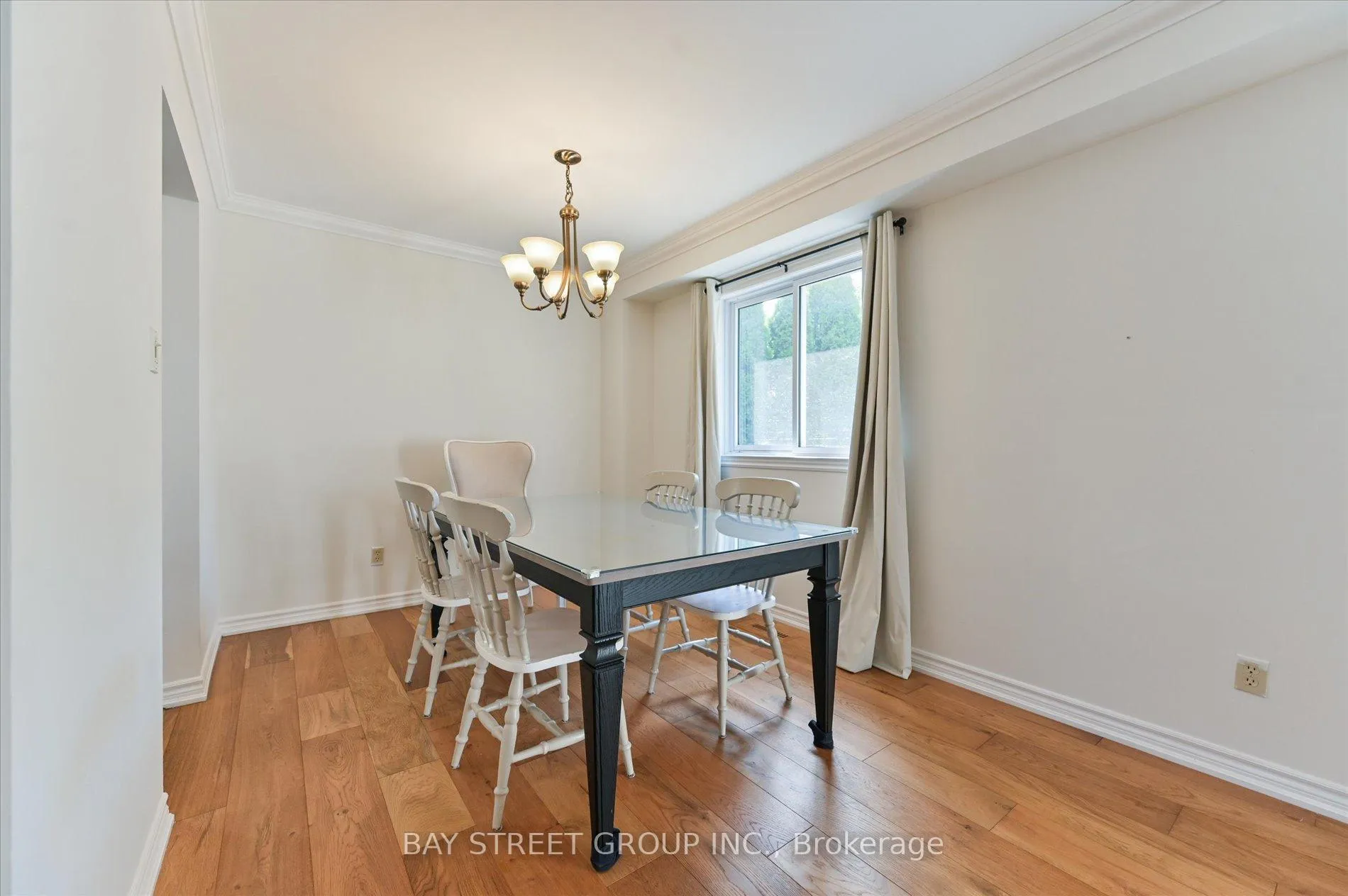 Photo 15 of 378 East 24th Street, Hamilton, Burkholme — HOMEH