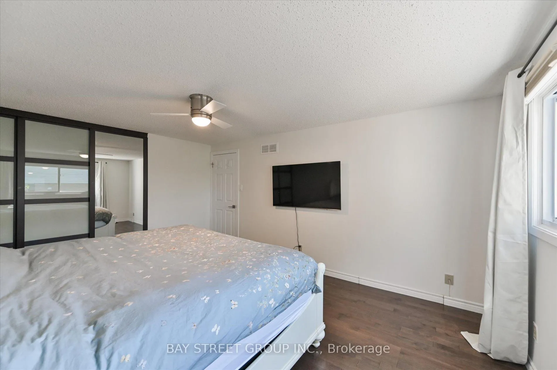 Photo 20 of 378 East 24th Street, Hamilton, Burkholme — HOMEH
