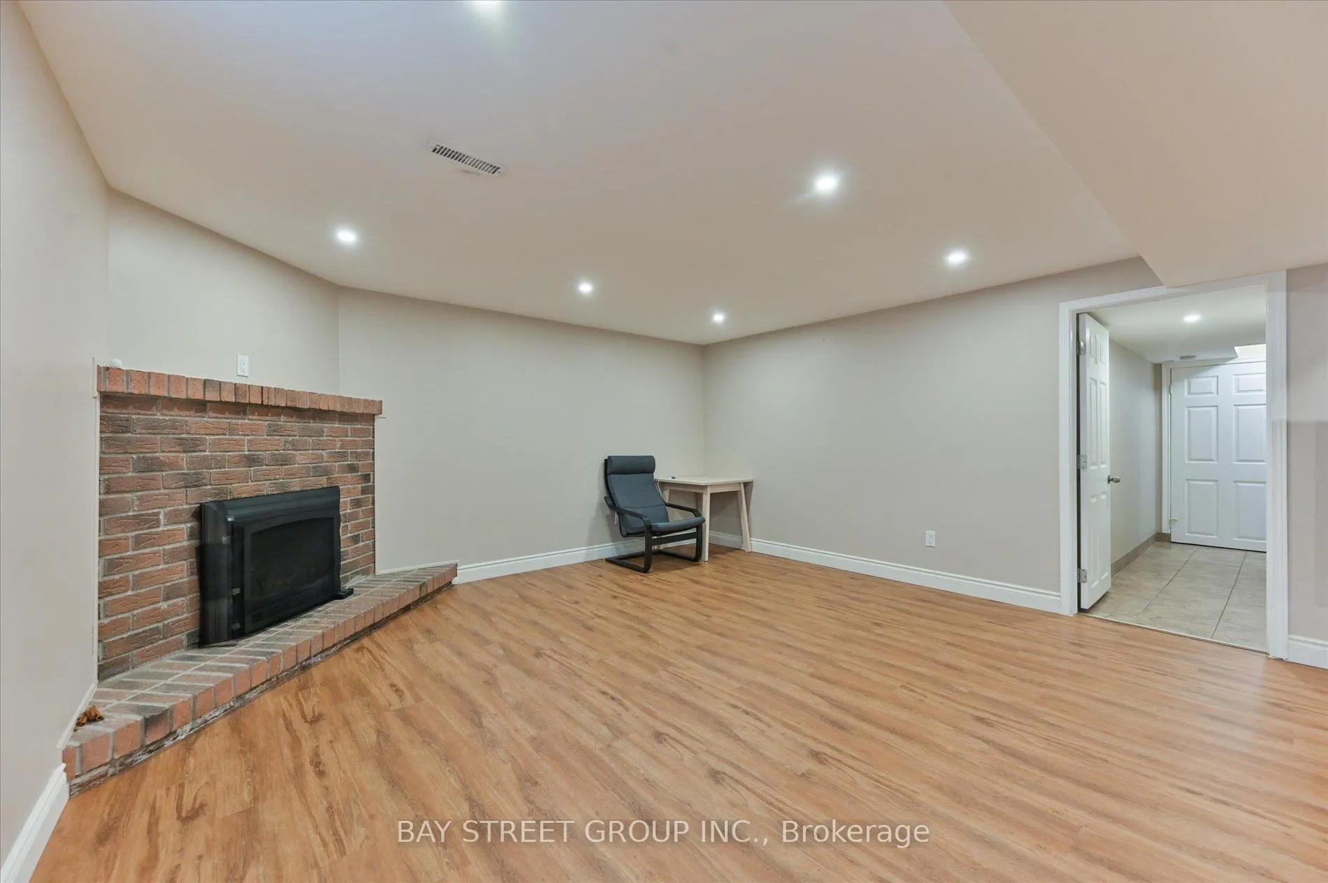 Photo 27 of 378 East 24th Street, Hamilton, Burkholme — HOMEH