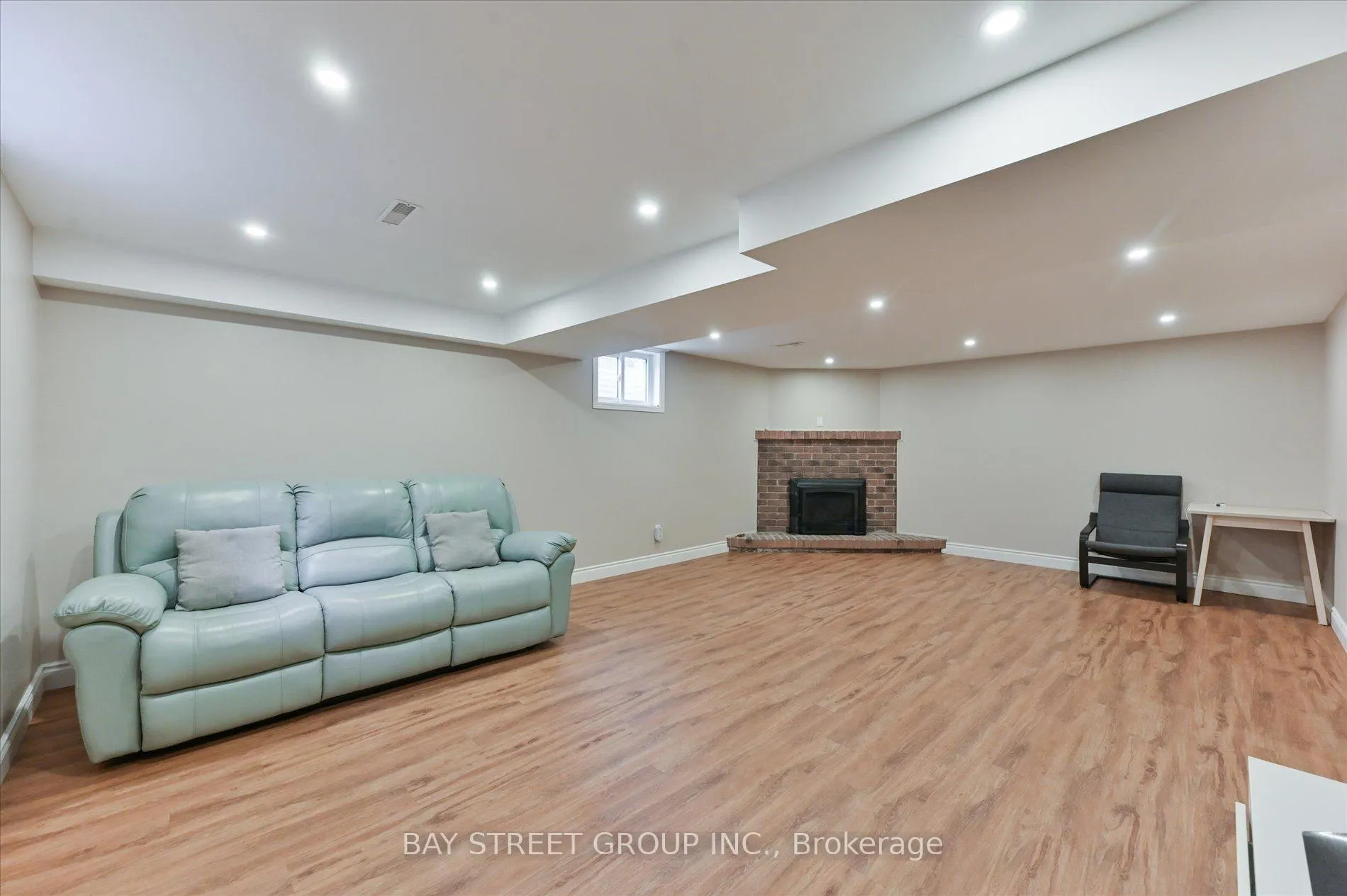 Photo 29 of 378 East 24th Street, Hamilton, Burkholme — HOMEH
