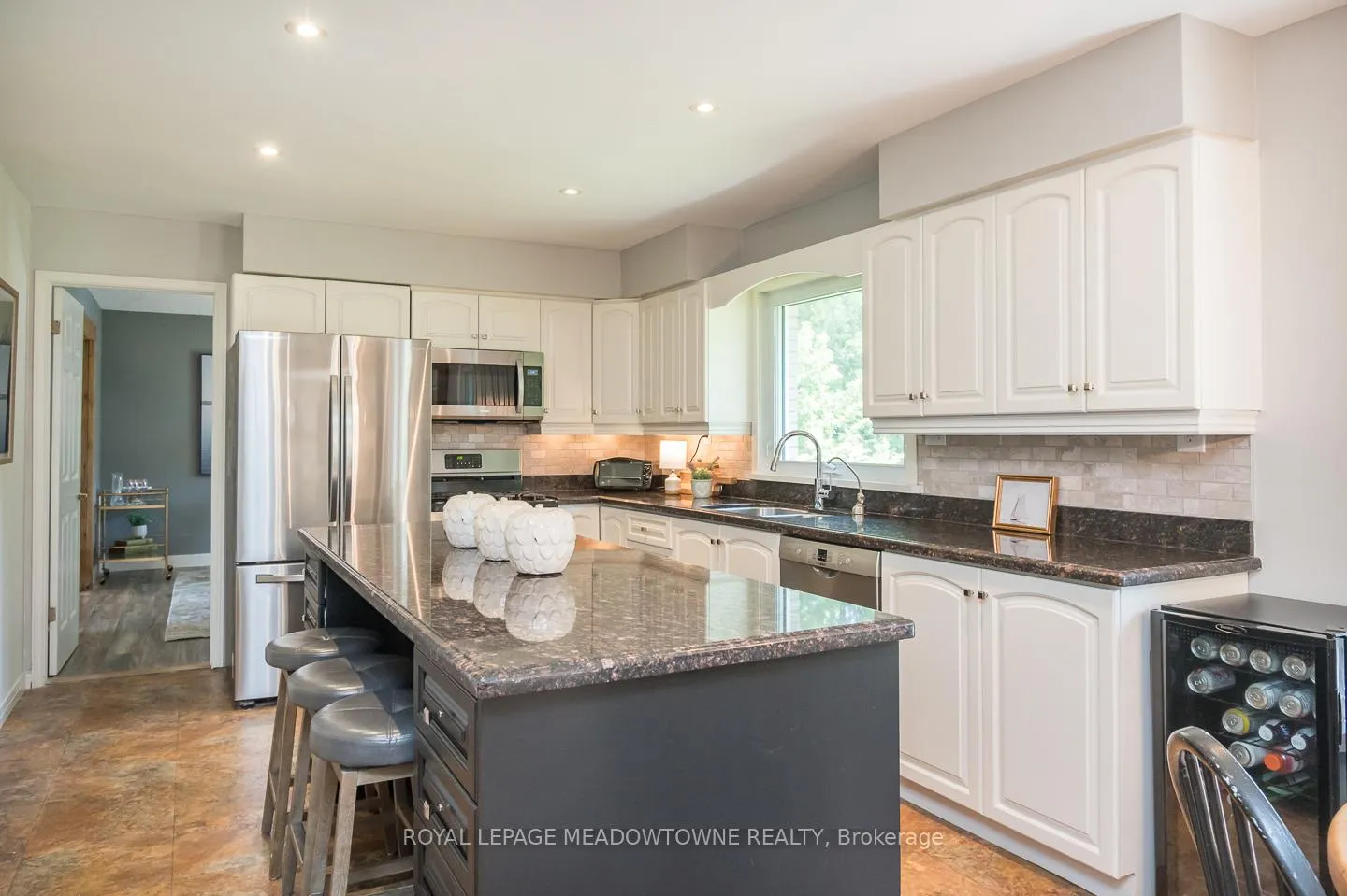 Photo 11 of 11276 Amos Drive, Milton, Brookville/Haltonville — HOMEH