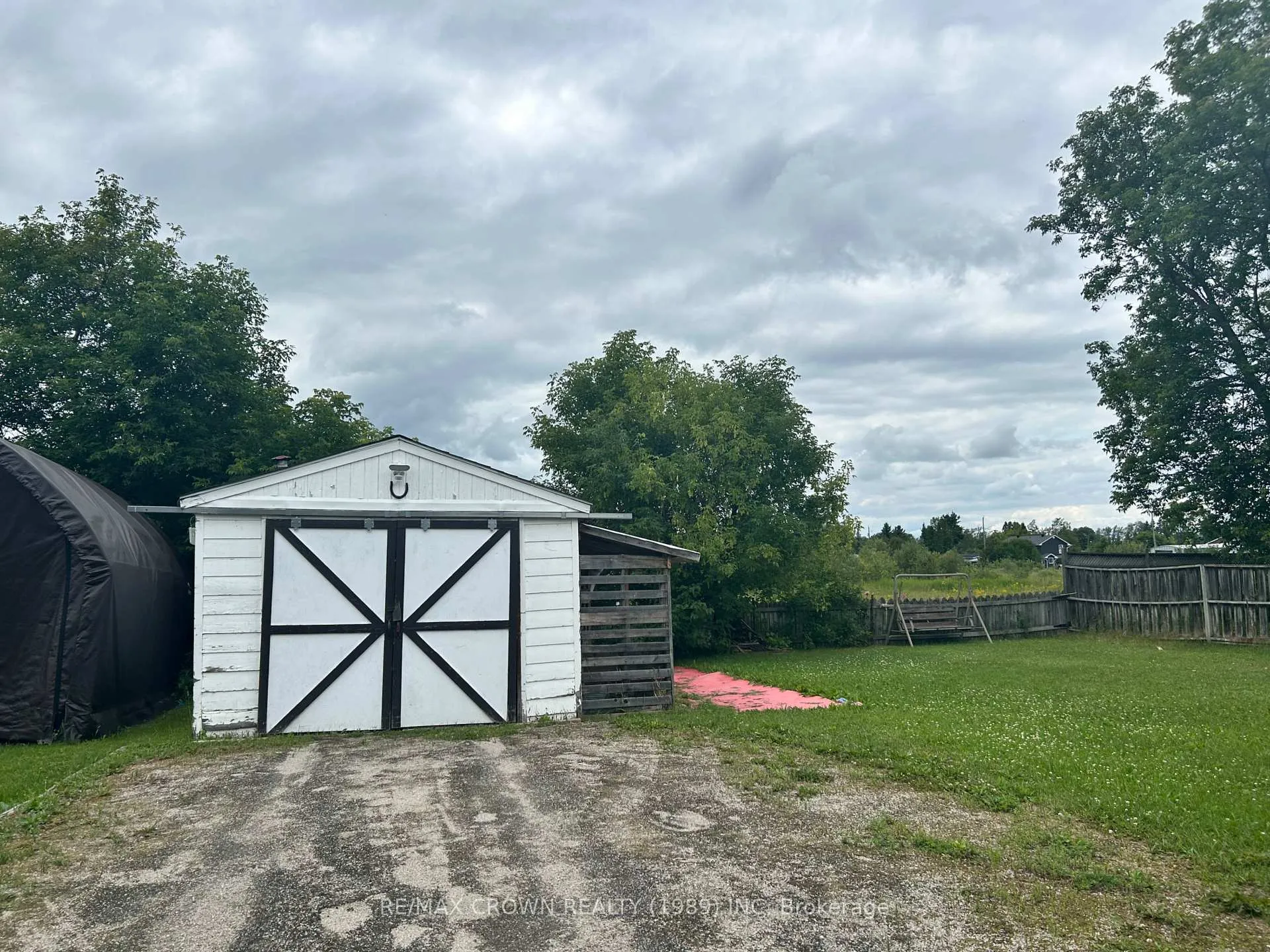 Photo 5 of 26 Frontenac Crescent, Kapuskasing — HOMEH