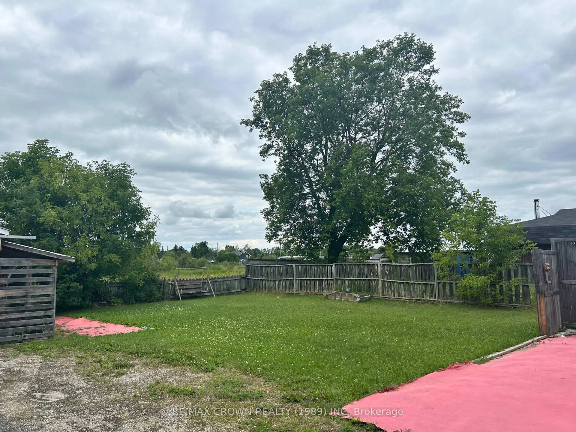 Photo 8 of 26 Frontenac Crescent, Kapuskasing — HOMEH